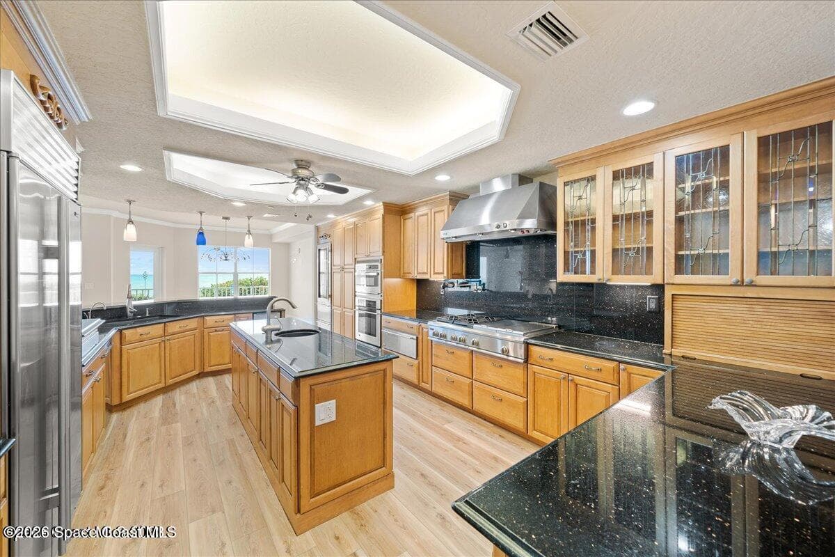 1 Eighth Avenue 1202 photo 3