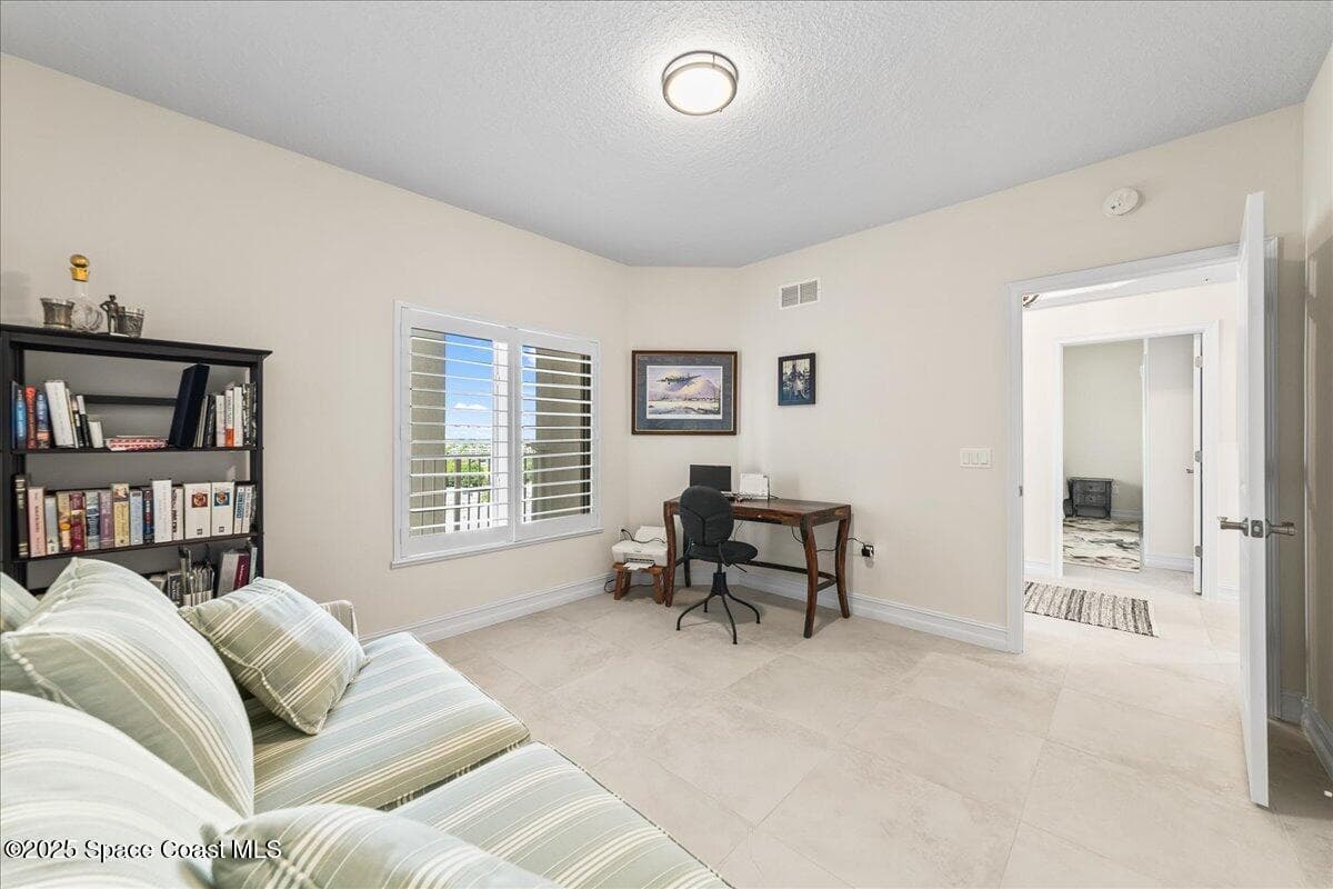 1465 S Harbor City Boulevard 902 photo 23