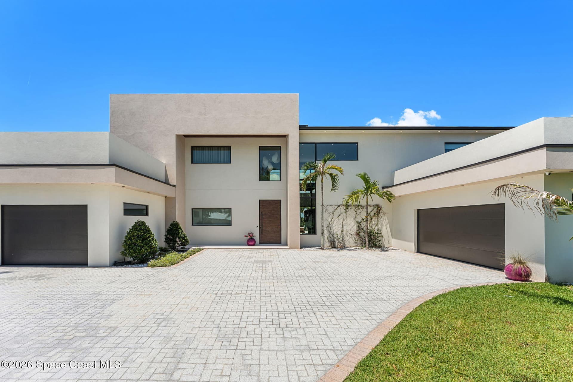 7866 Casuarina Drive photo 13