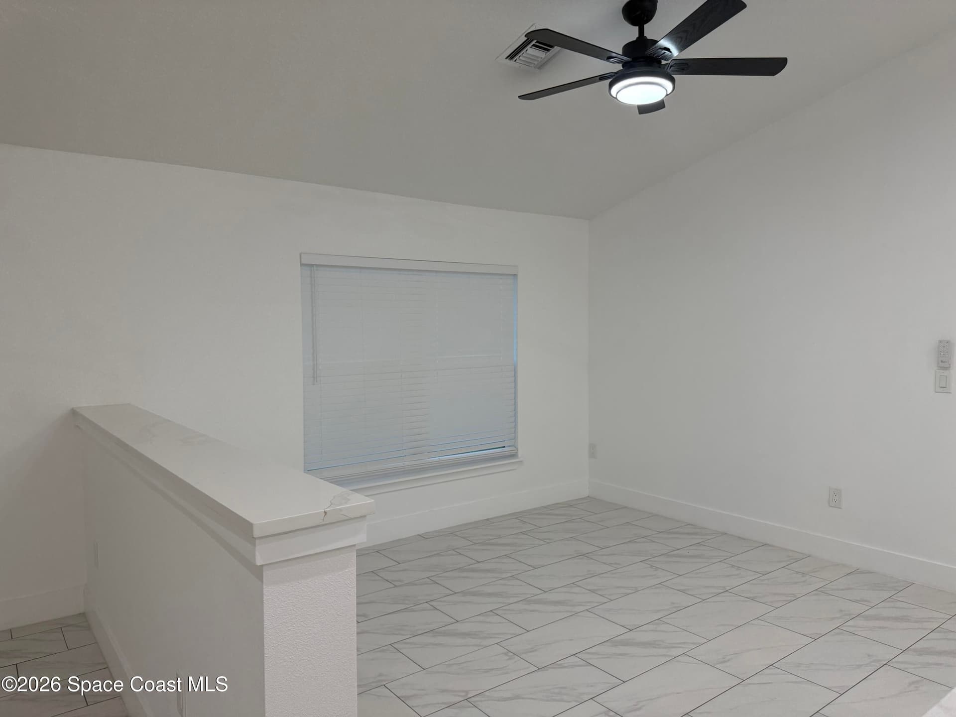 1013 Hammacher Avenue SW photo 5