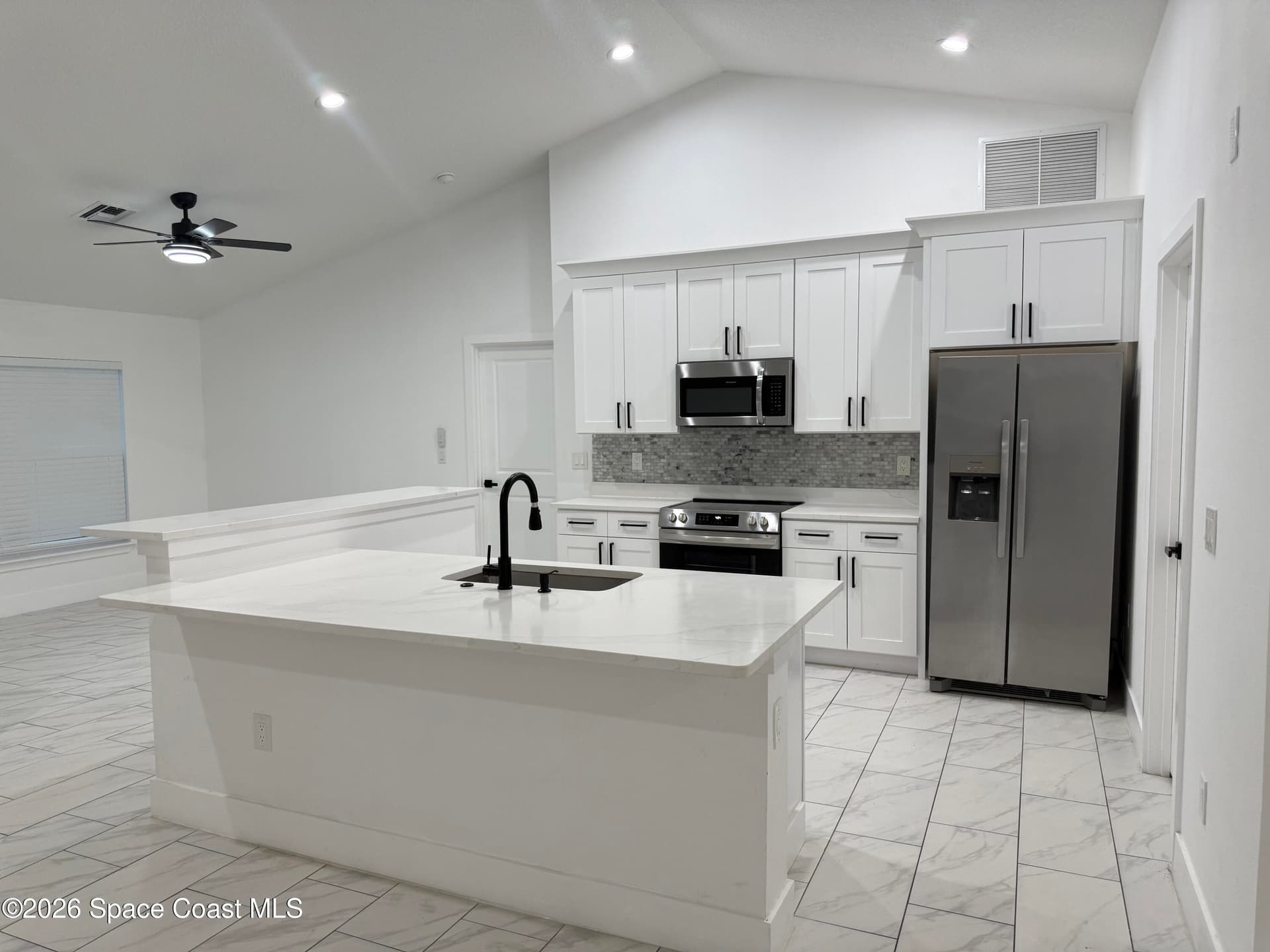 1013 Hammacher Avenue SW photo 6