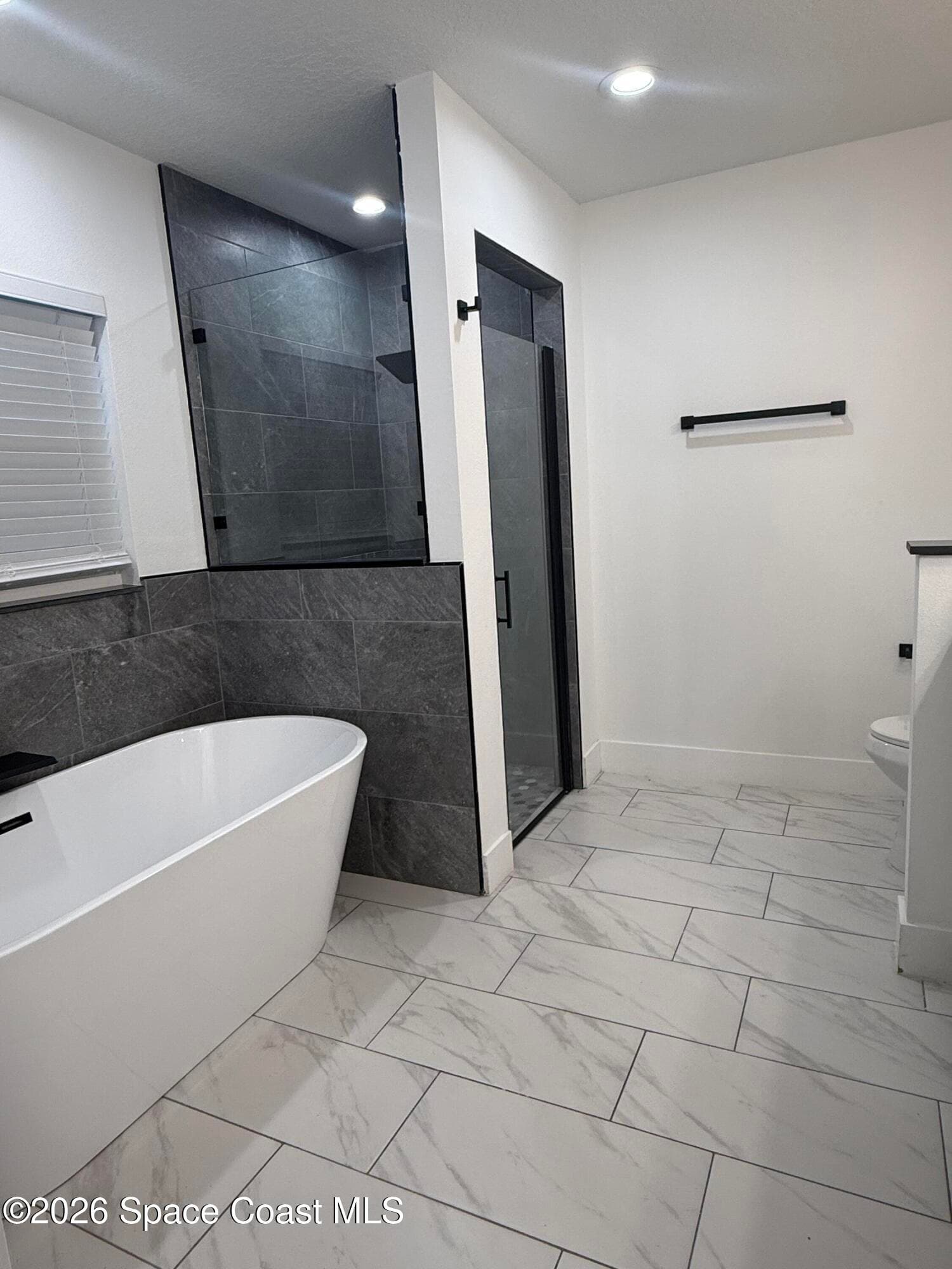 1013 Hammacher Avenue SW photo 12