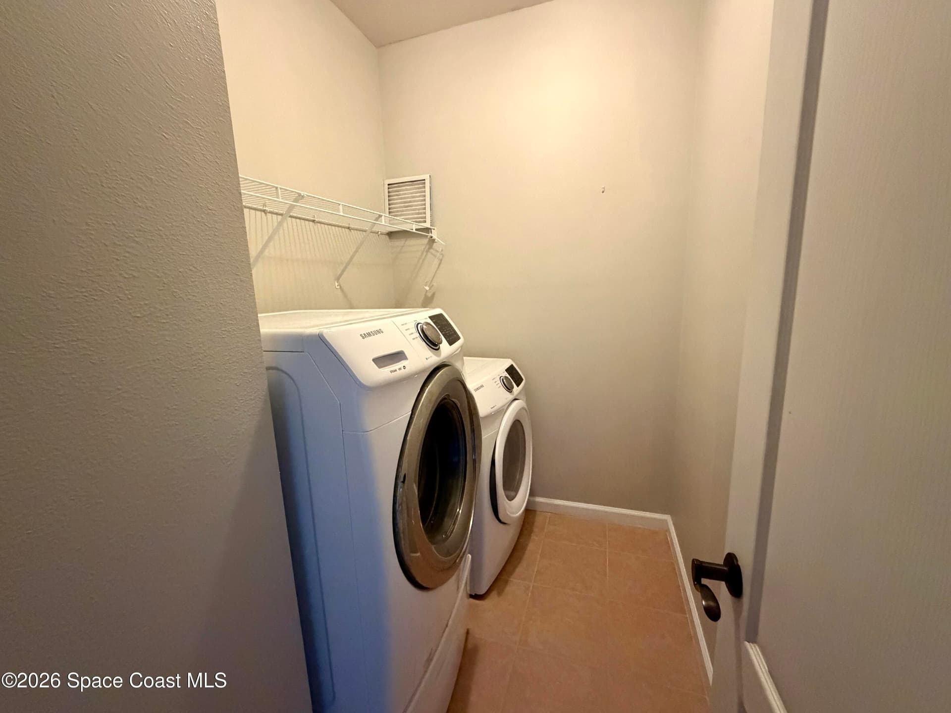 747 Ventura Drive photo 18
