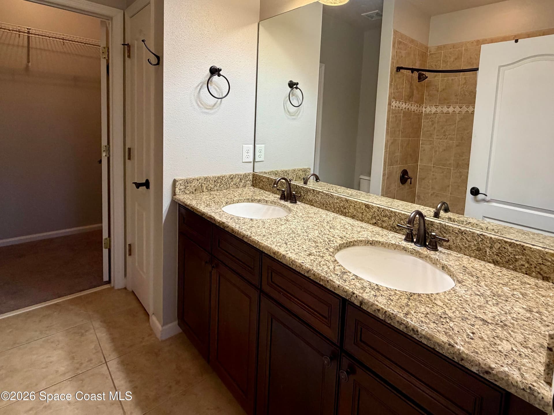747 Ventura Drive photo 8