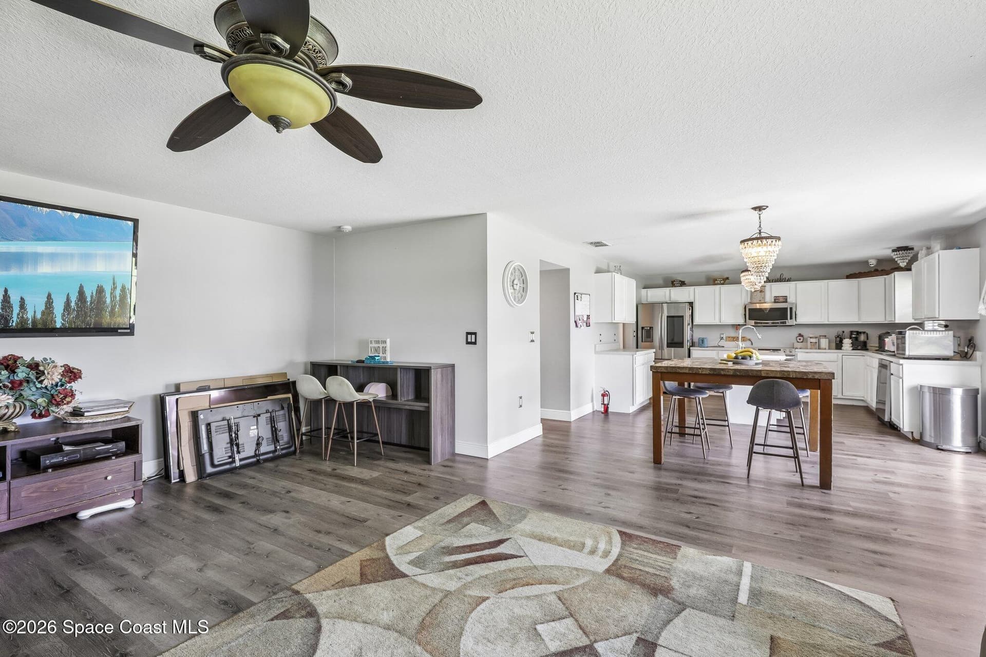 1609 Las Palmos Drive SW photo 12