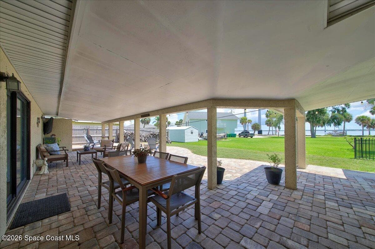 200 Forest Hill Drive photo 23