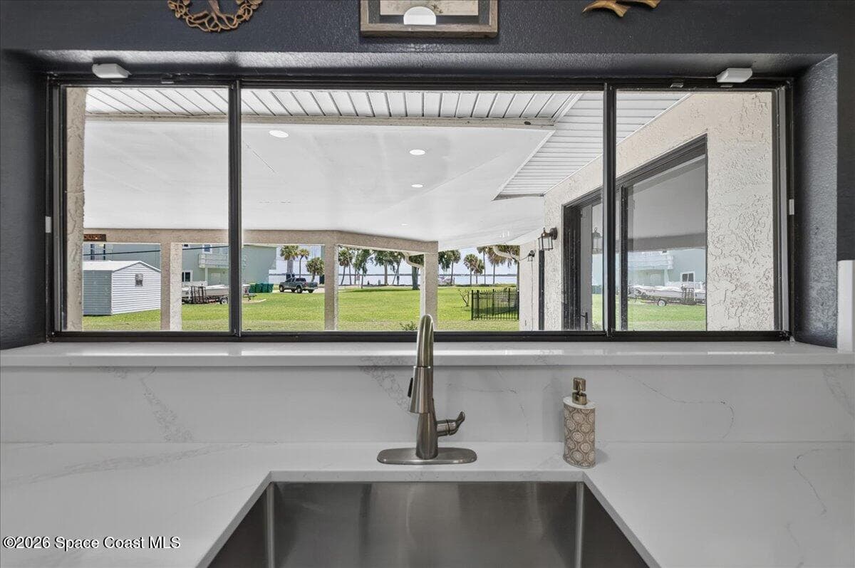 200 Forest Hill Drive photo 9