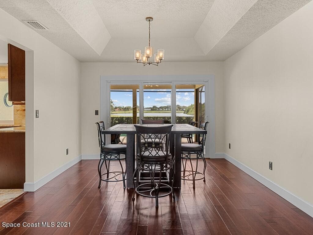 820 Kerry Downs Circle photo 13