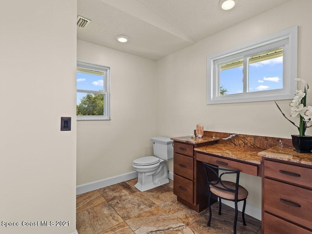 820 Kerry Downs Circle photo 18