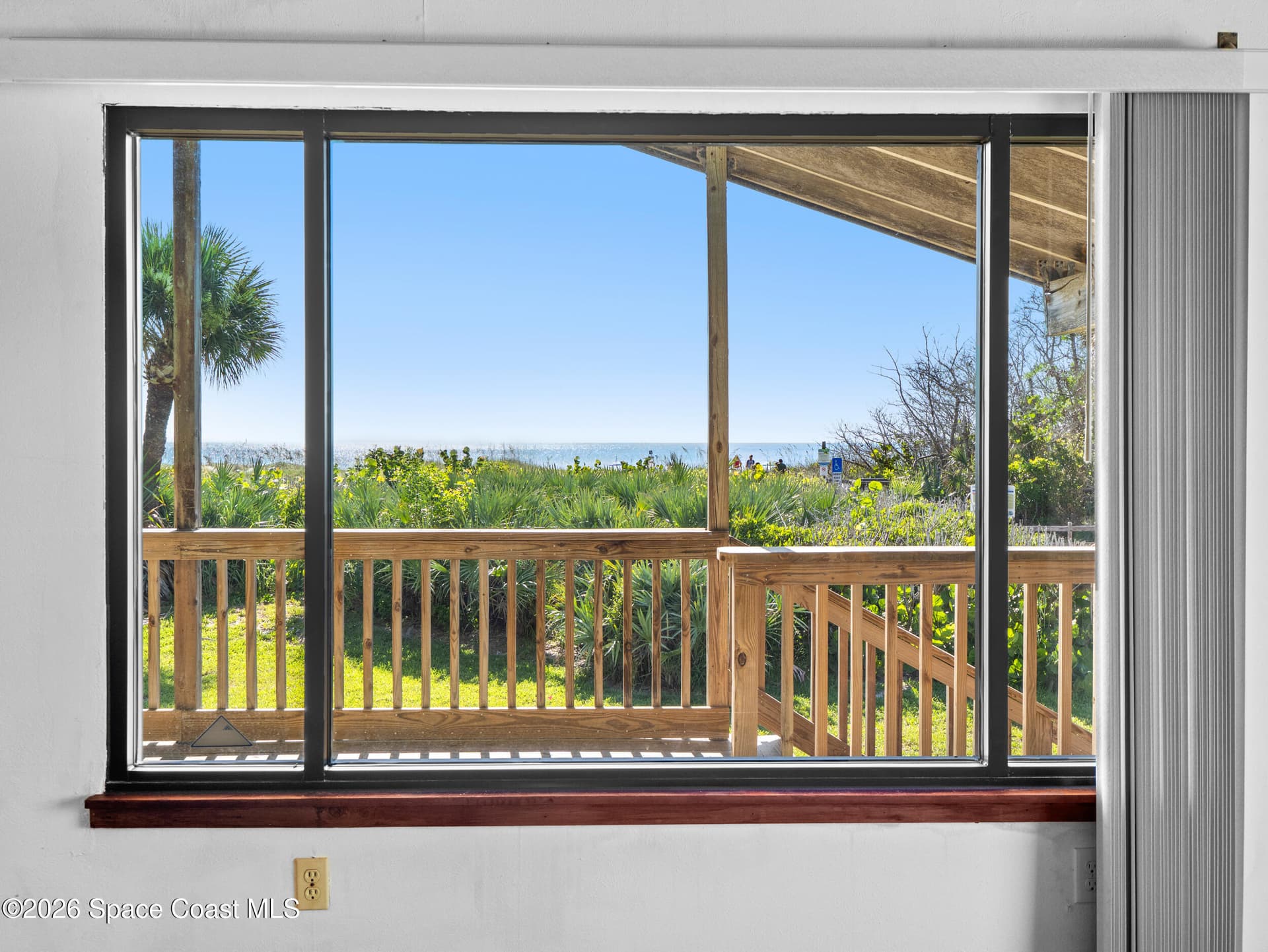 558 Harrison Avenue photo 25