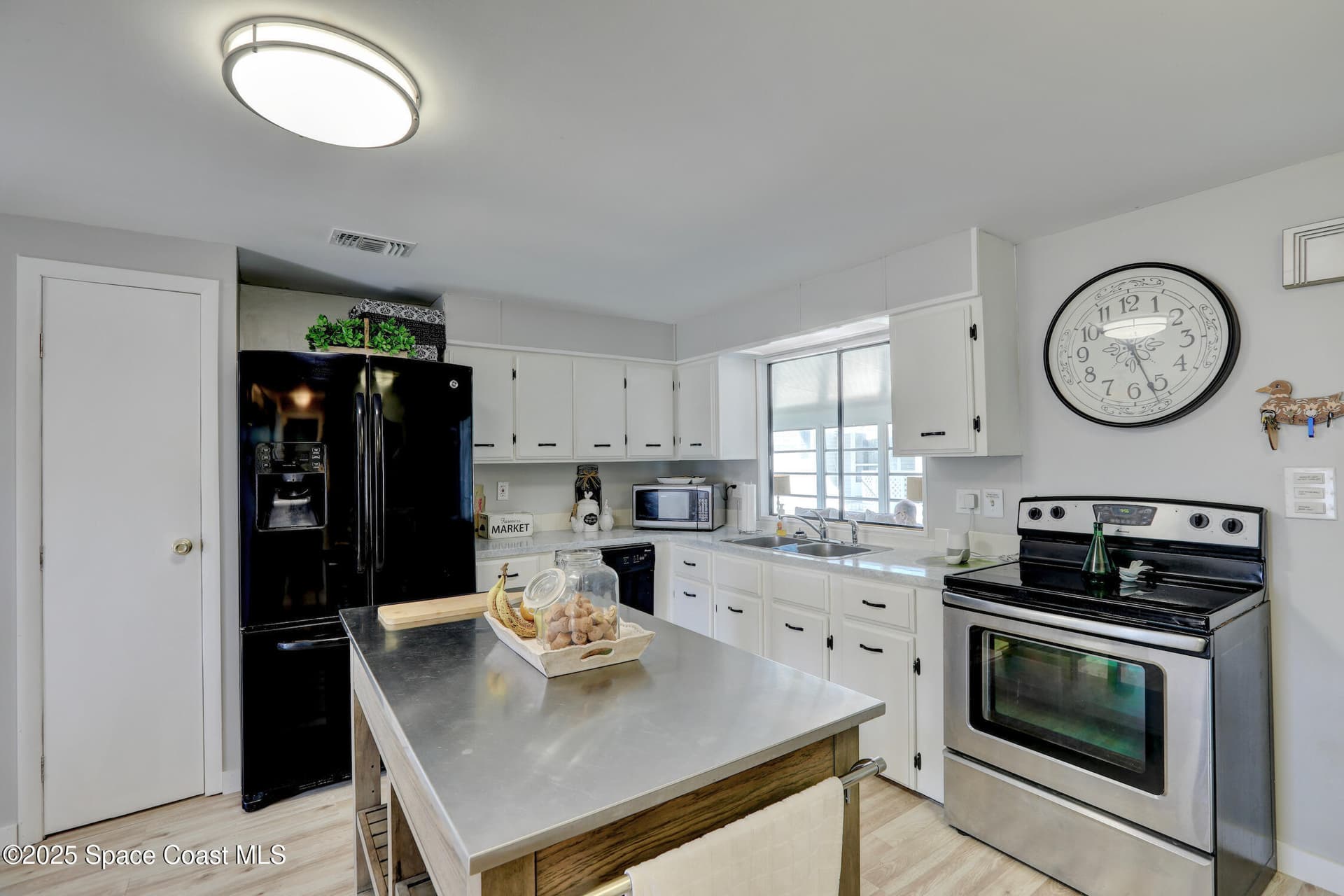 7622 Great Bear Lake Drive 30 photo 15