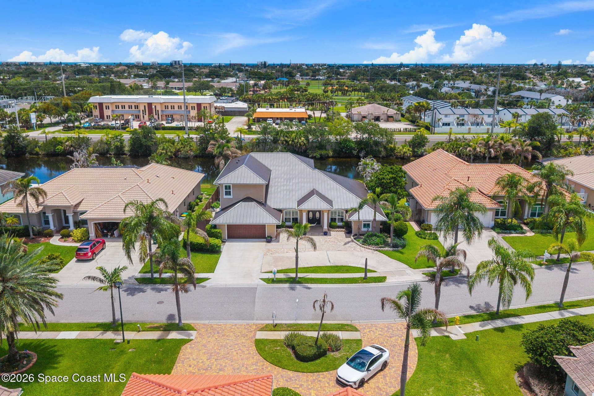 241 Waterside Drive photo 2