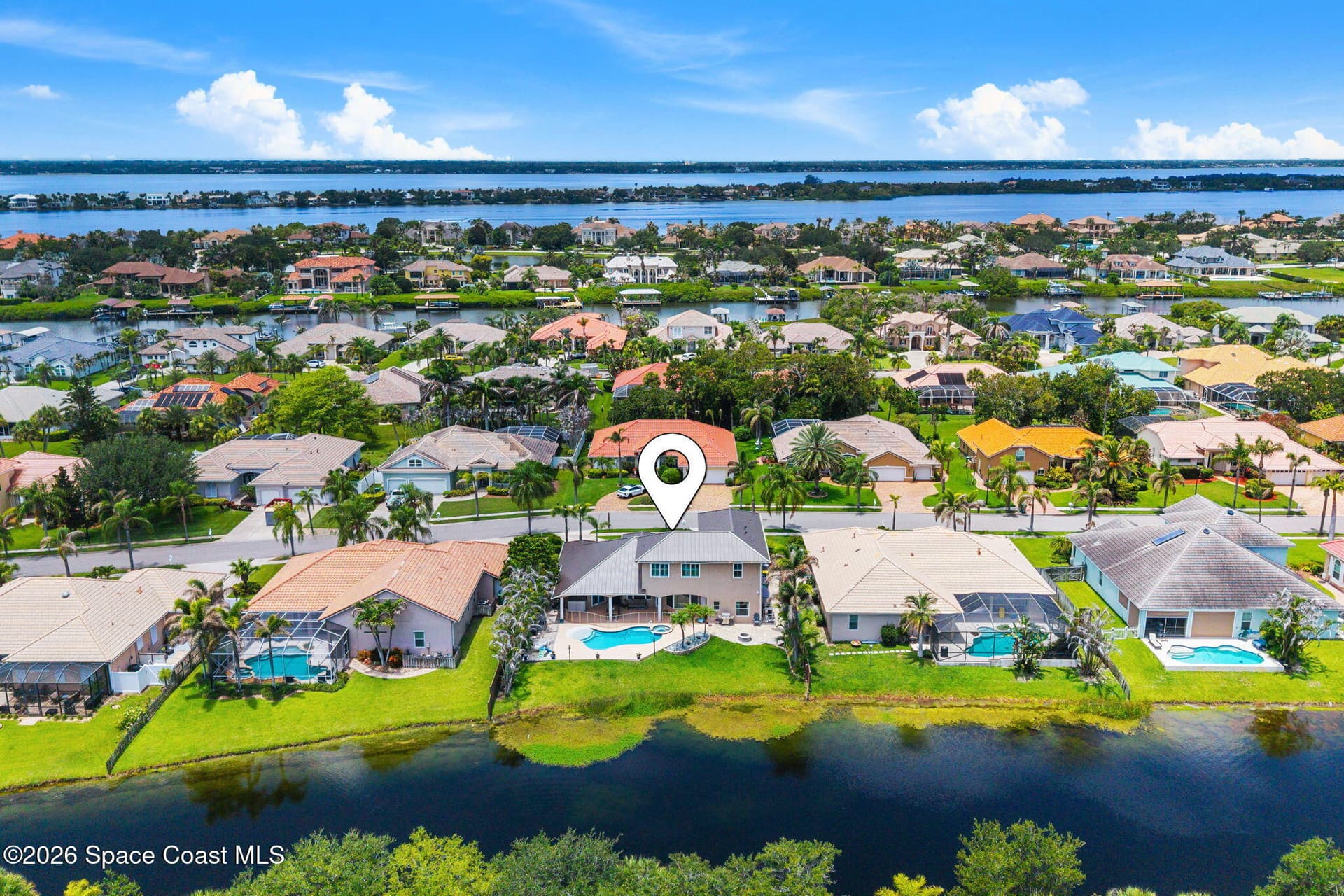 241 Waterside Drive photo 3
