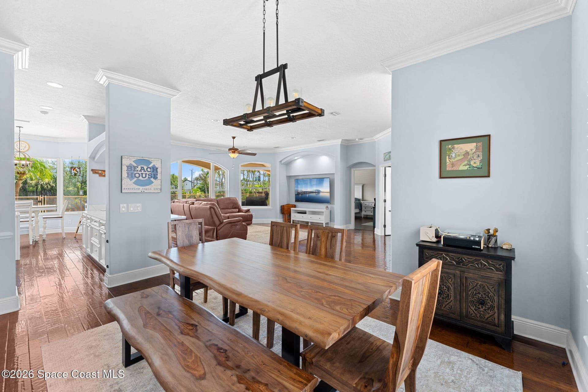 241 Waterside Drive photo 16