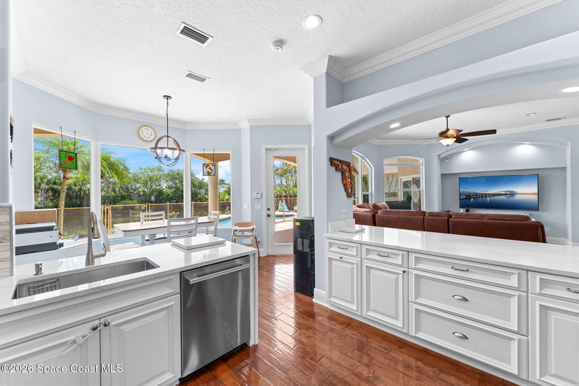 241 Waterside Drive photo 20