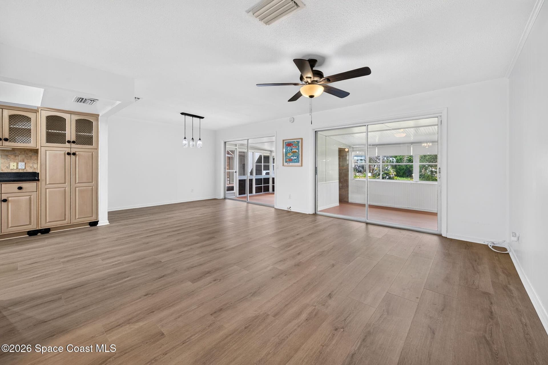 520 E Merrimac Drive photo 12