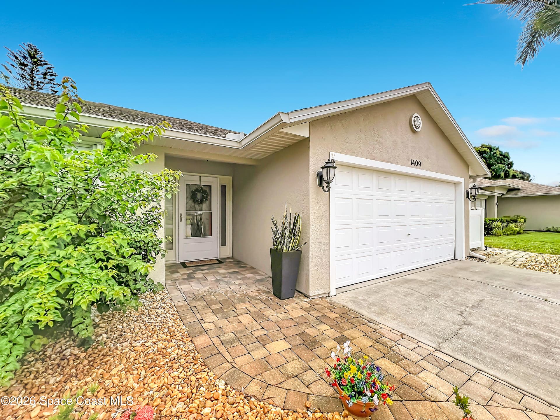 1409 California Drive photo 10