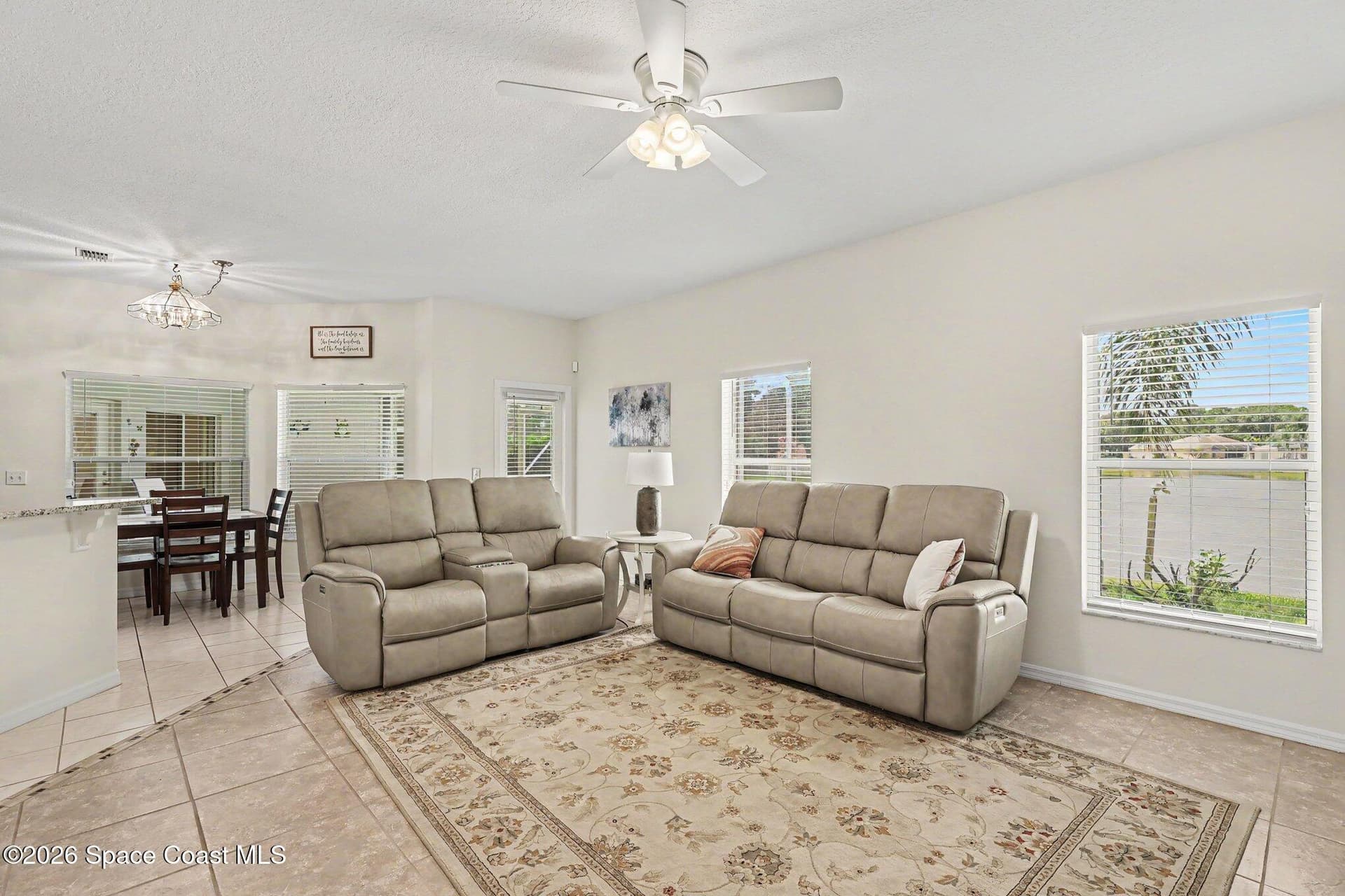 423 Stonehenge Circle photo 9