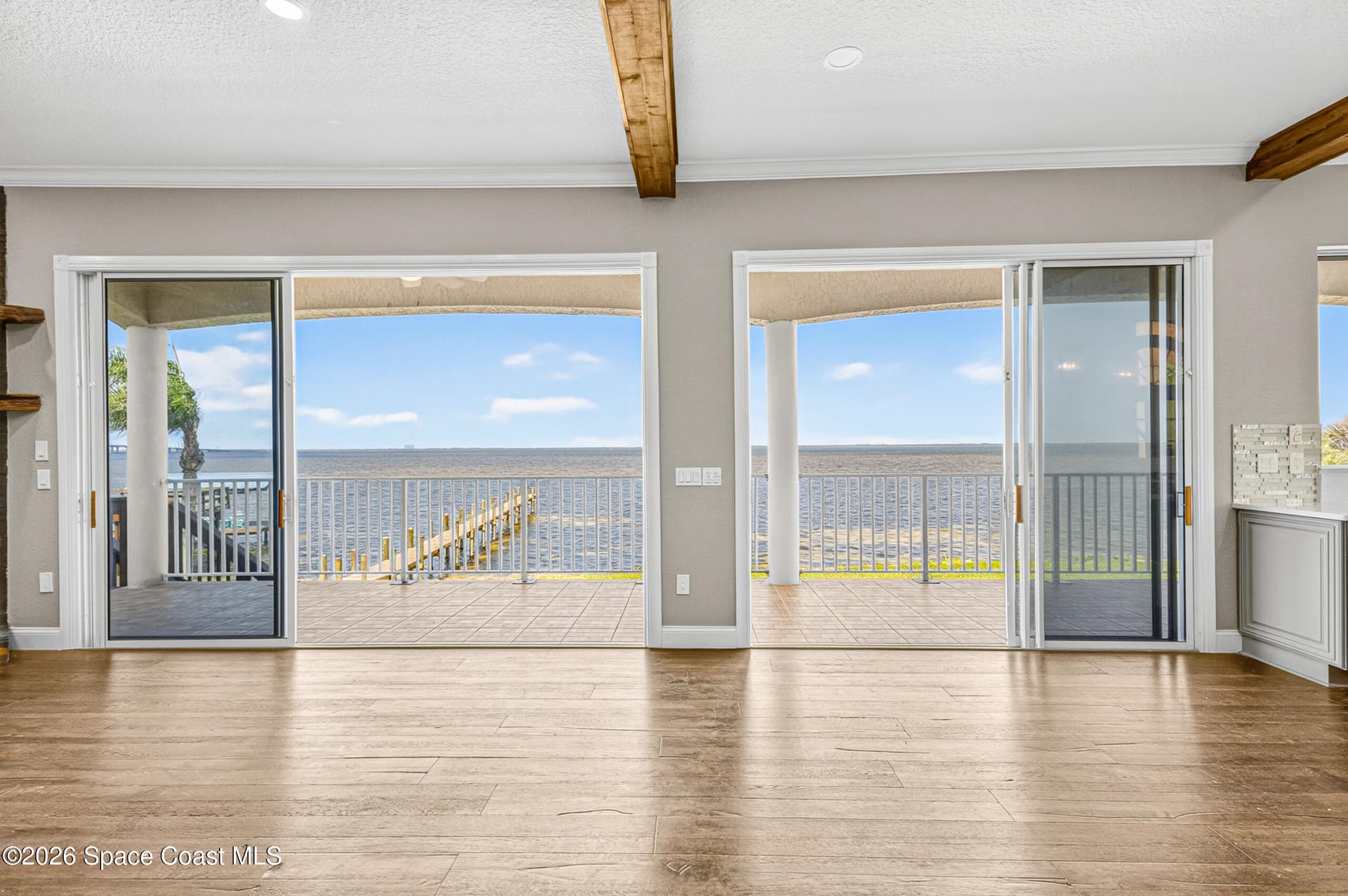 6715 Riveredge Drive photo 24