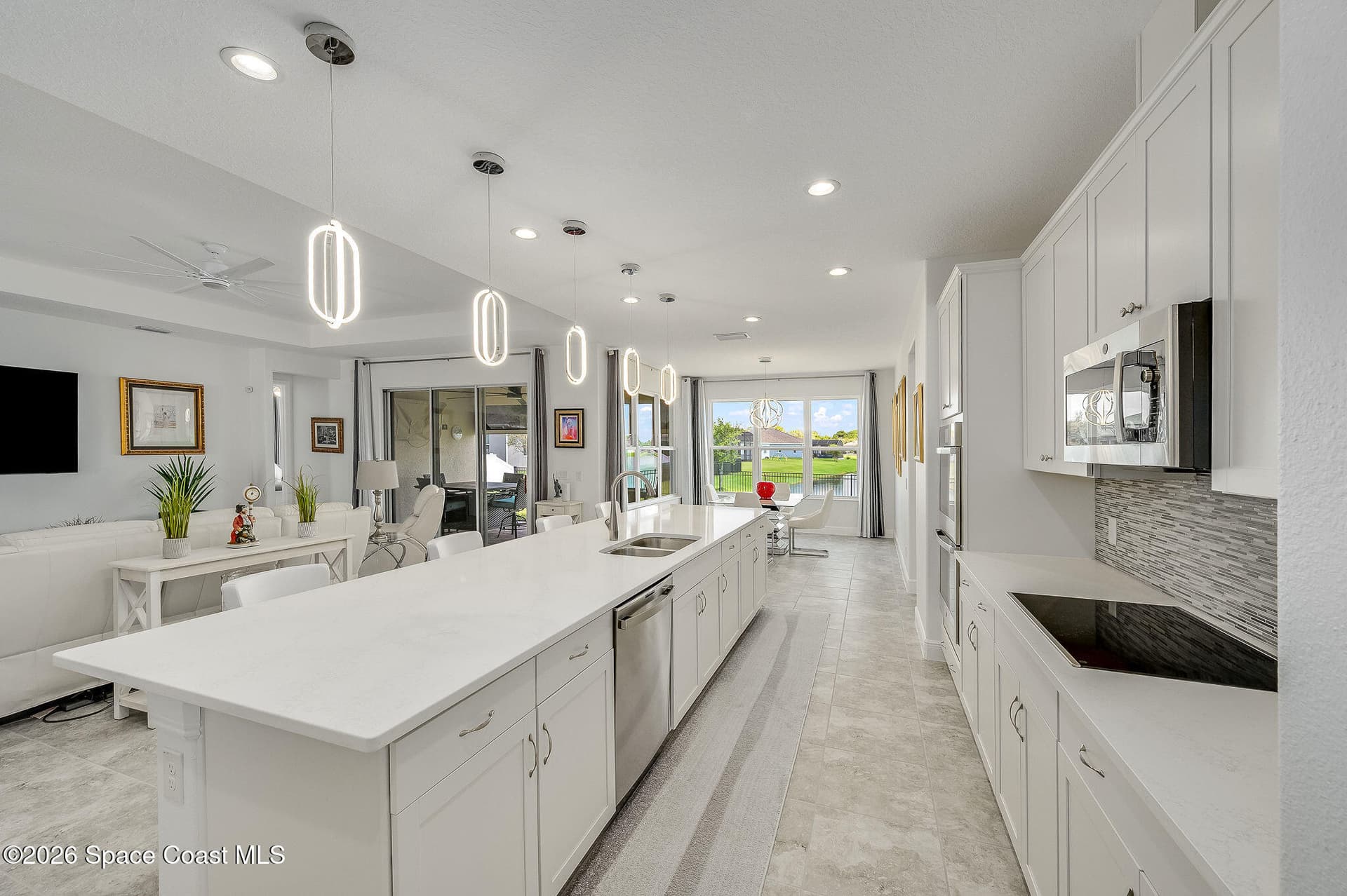 375 Loymer Circle photo 8