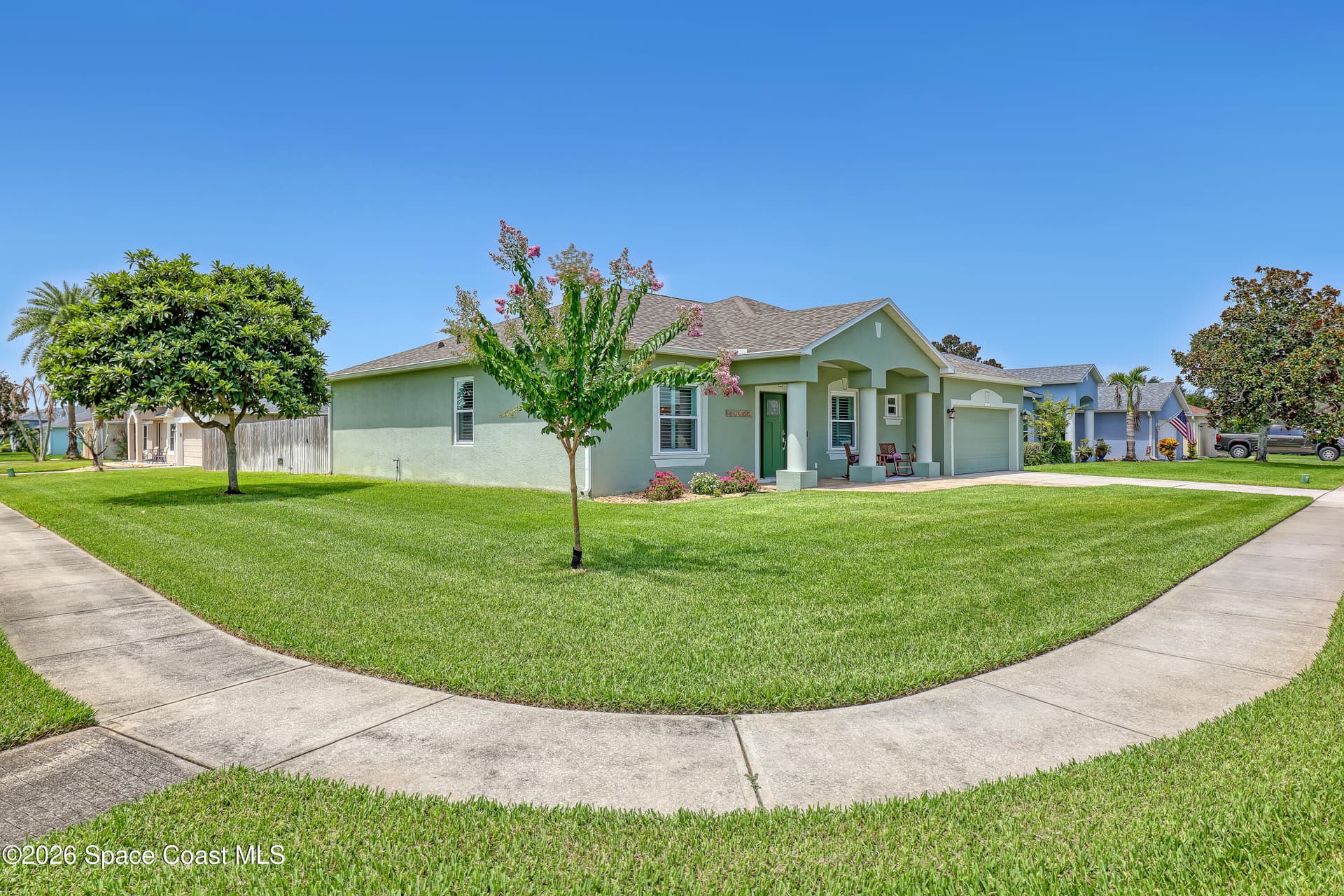 2051 Belmont Way photo 2