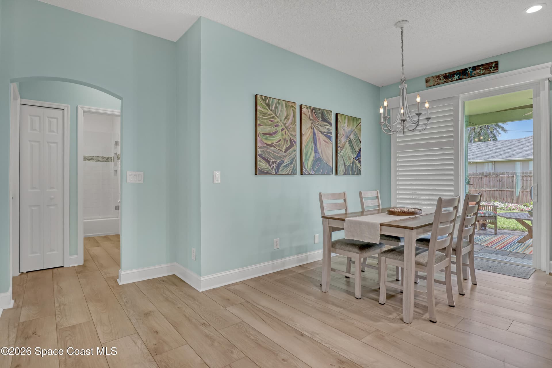 2051 Belmont Way photo 15