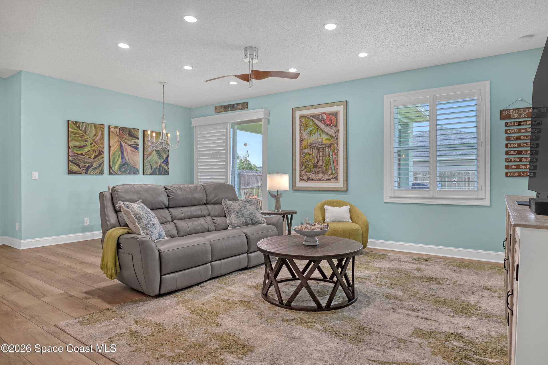 2051 Belmont Way photo 14