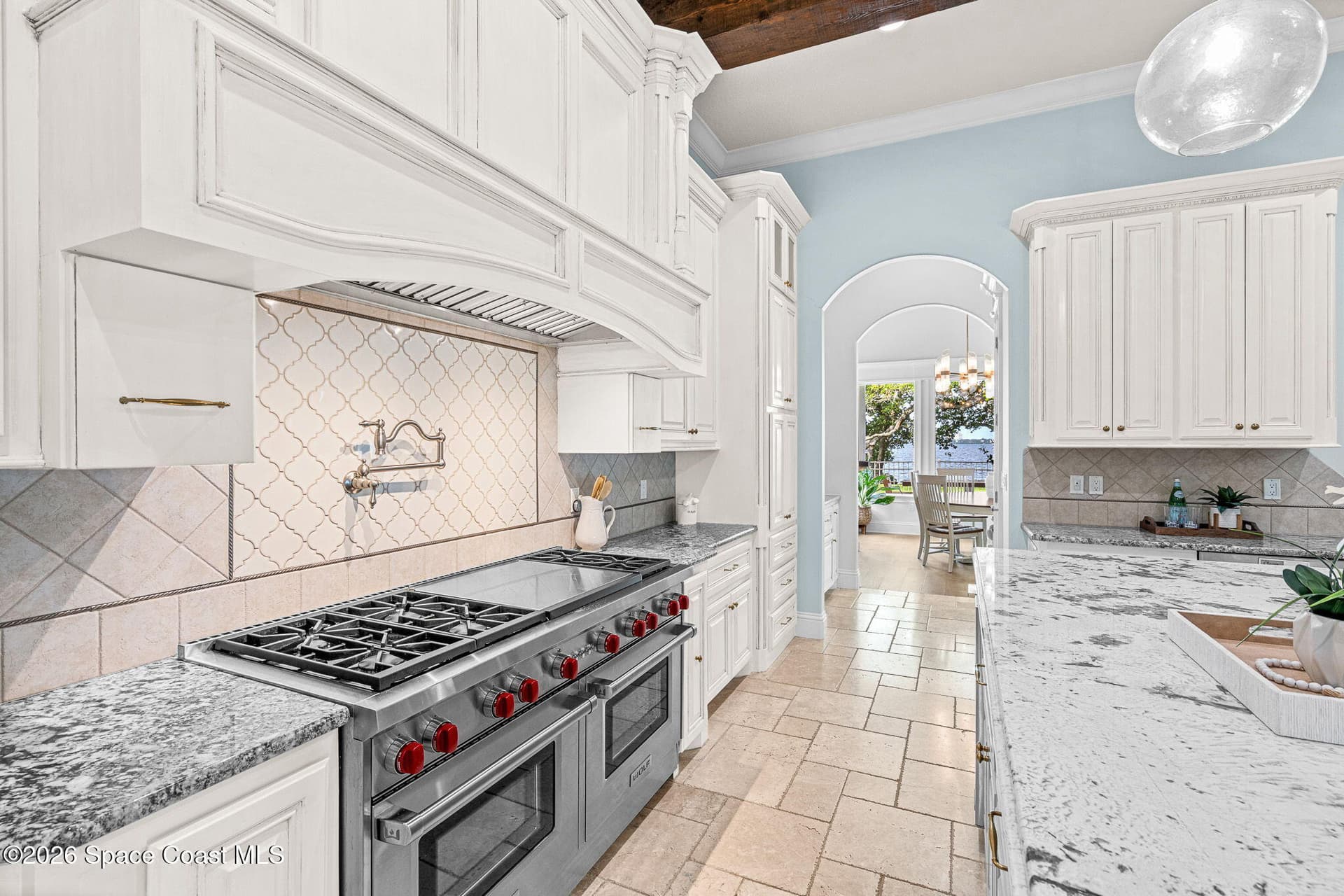 510 N Riverside Drive photo 24