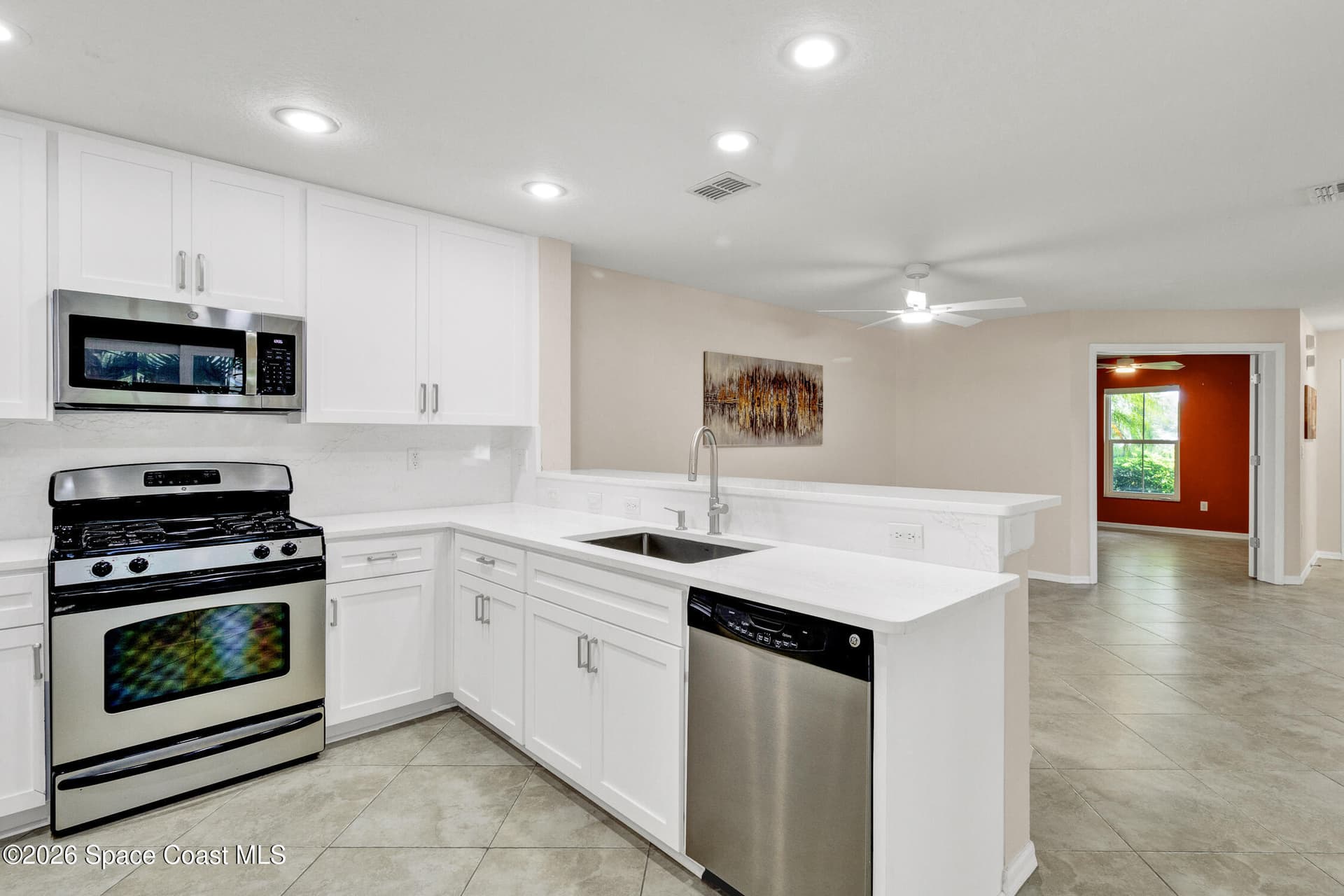 1670 Pointe West Way photo 12