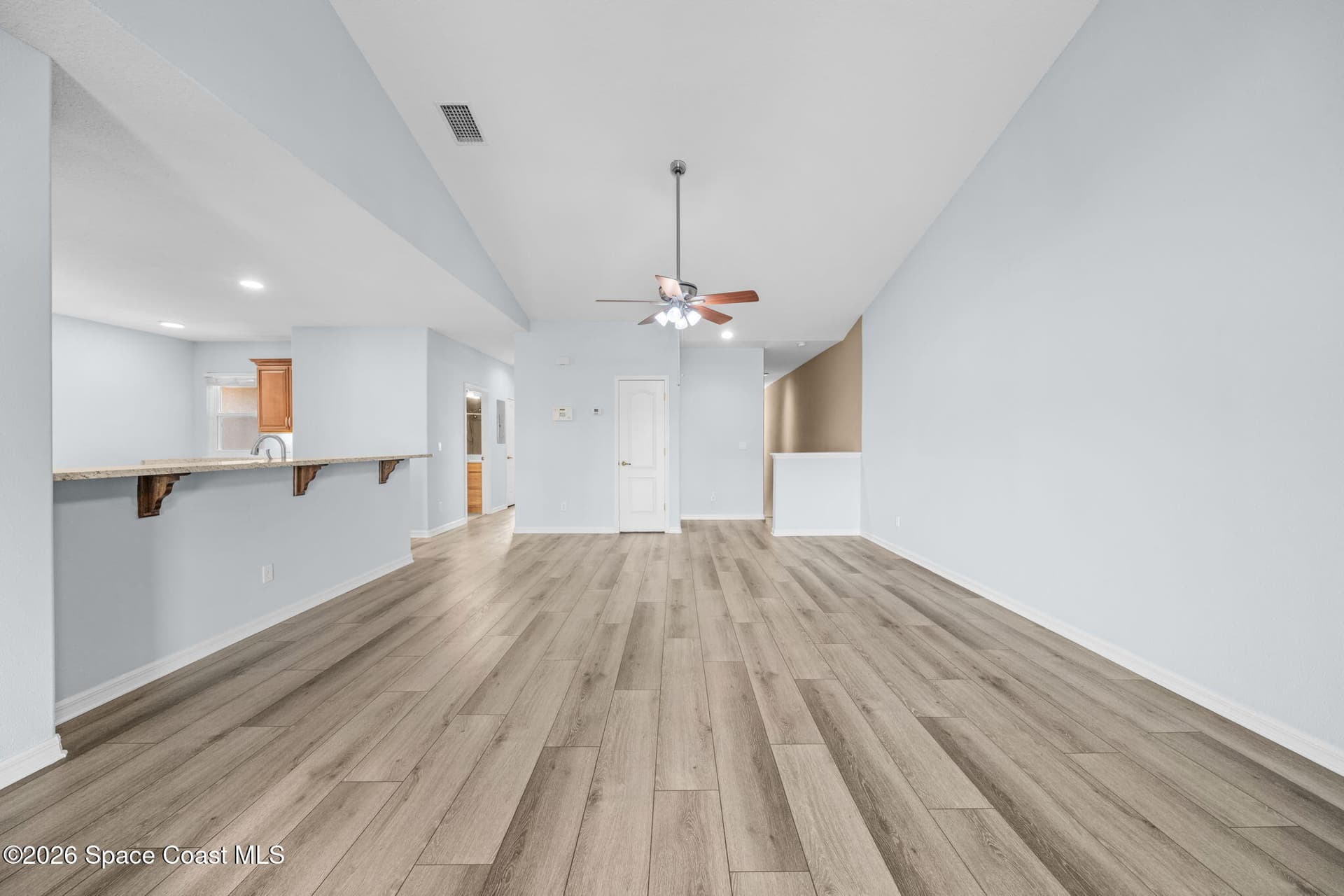 4865 Revenna Court 203 photo 6