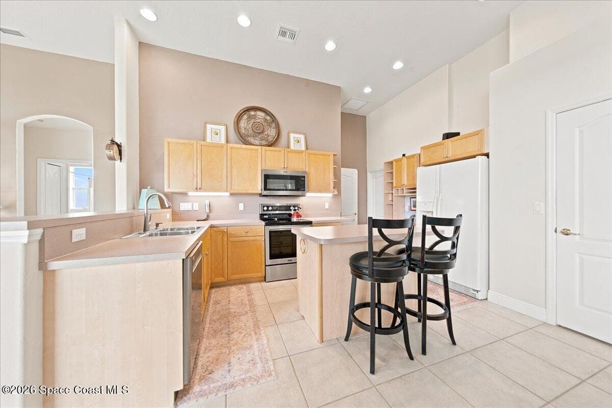 1000 Starling Way photo 10