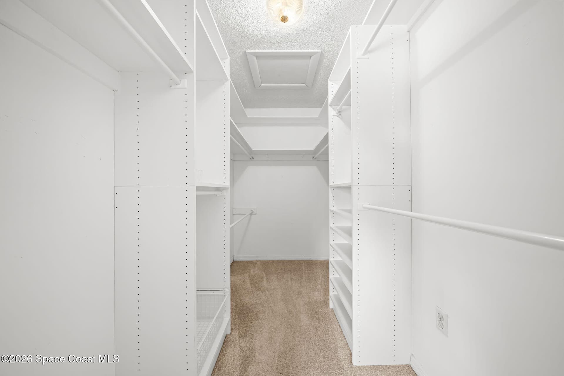 631 Desoto Lane photo 18