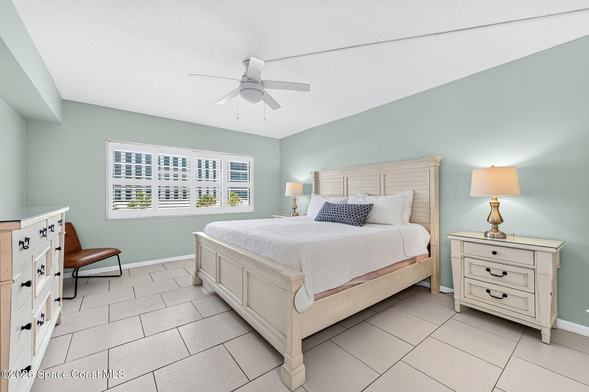 1050 N Atlantic Avenue 402 photo 18