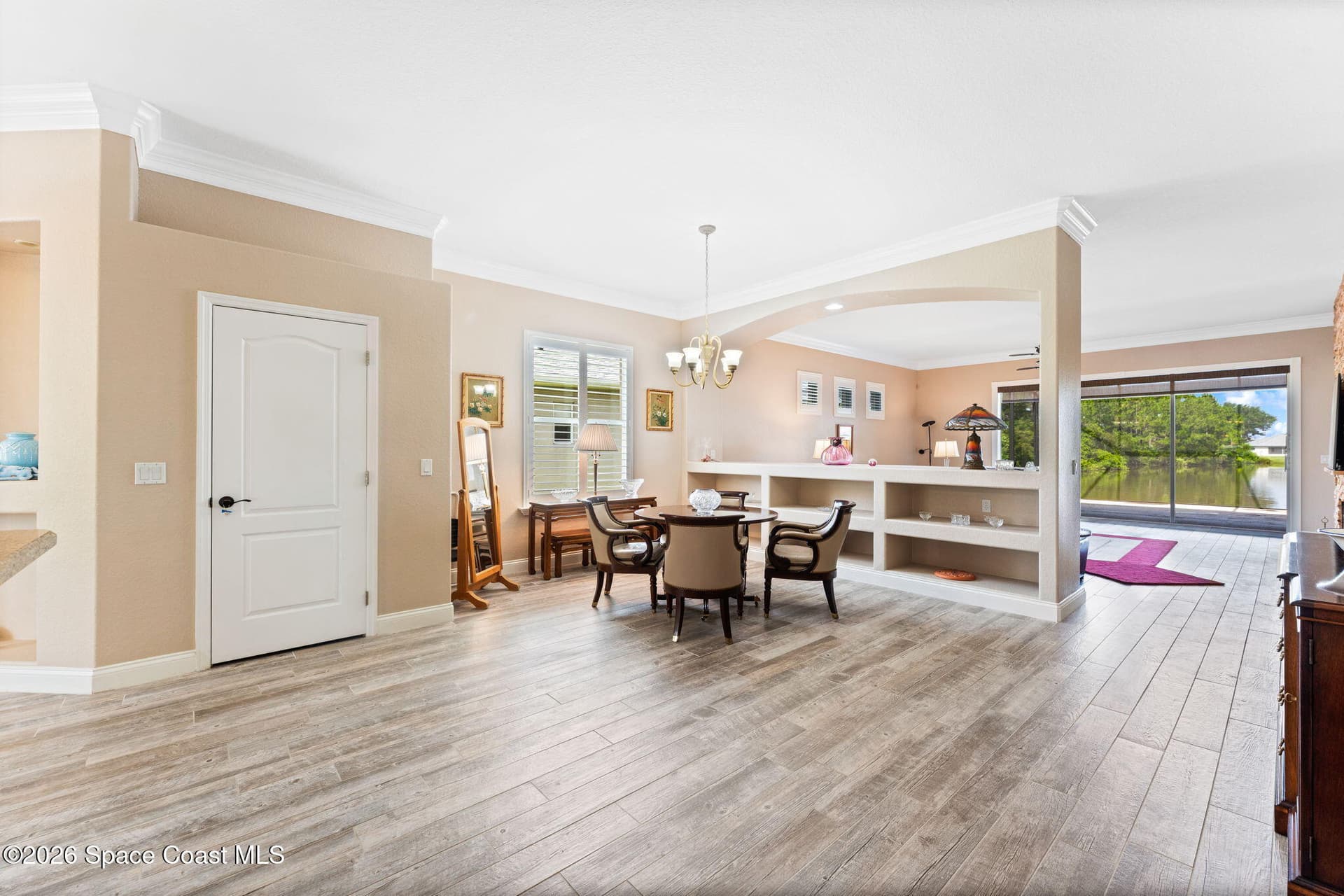 1336 Clubhouse Drive photo 6