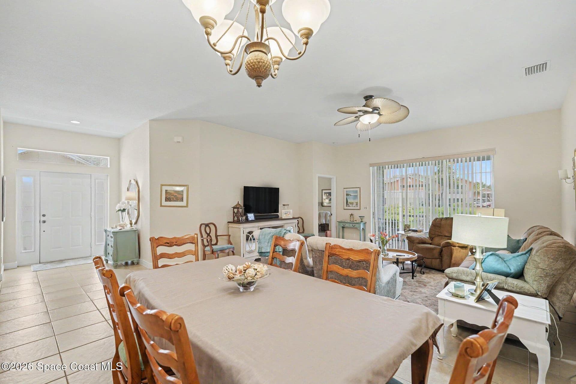1022 Eleuthera Drive NE photo 5