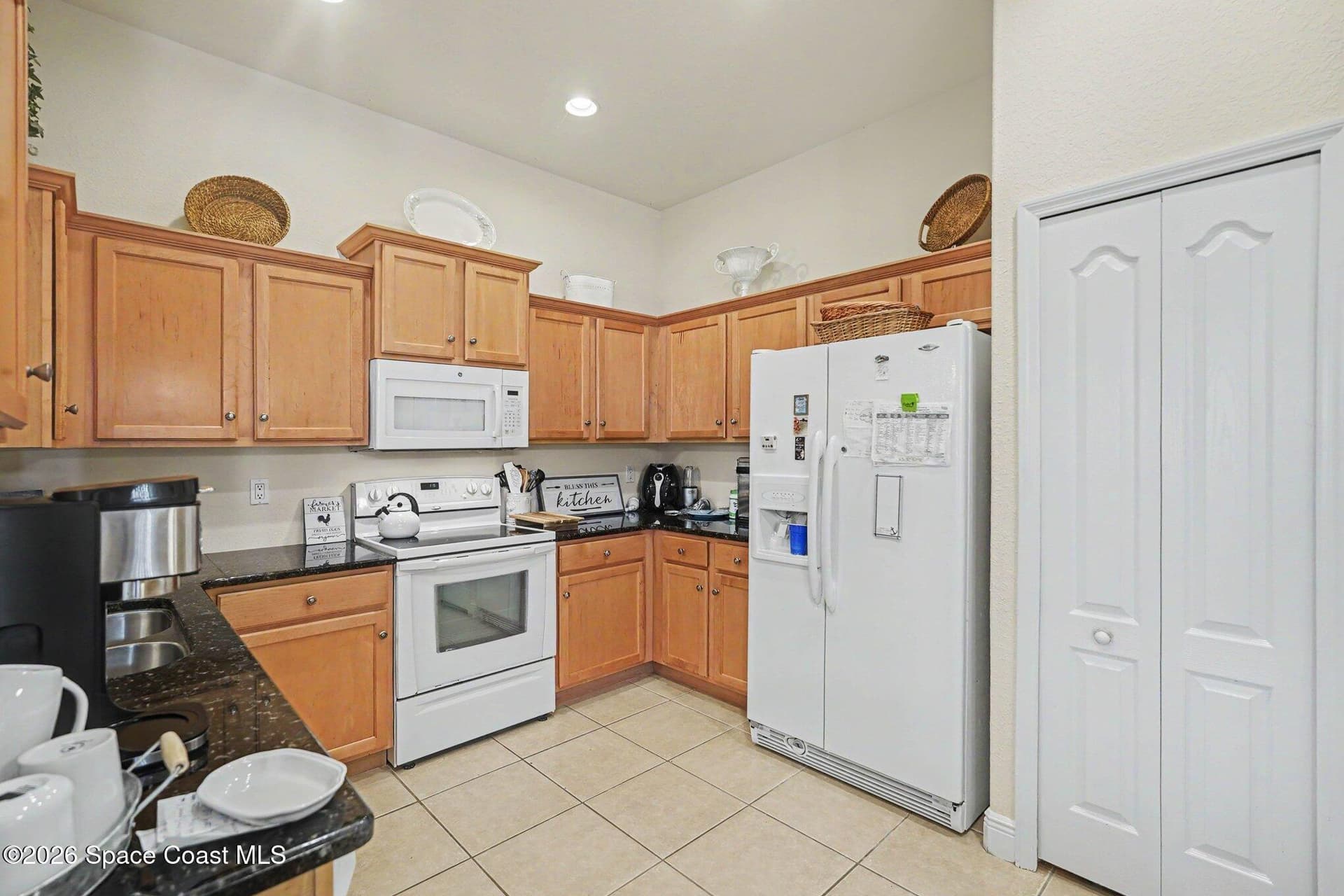 1022 Eleuthera Drive NE photo 10