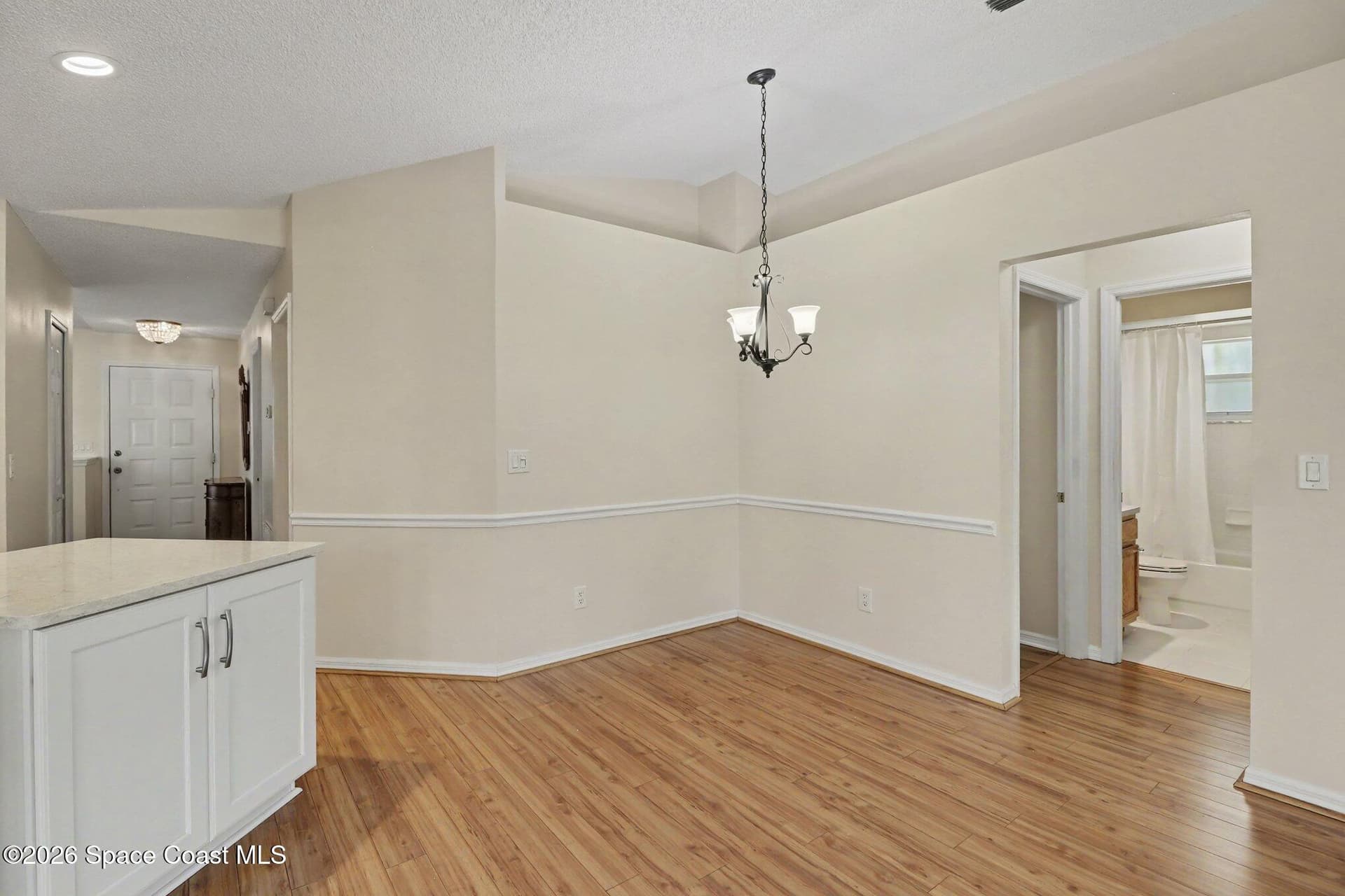 854 Hunters Creek Drive photo 17