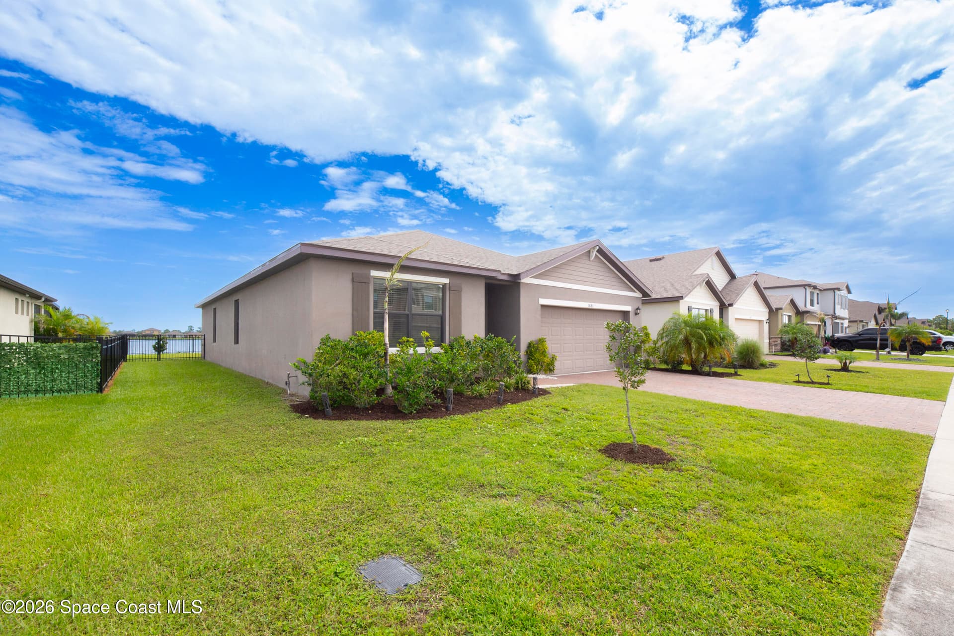 1883 Capital Drive SE photo 4