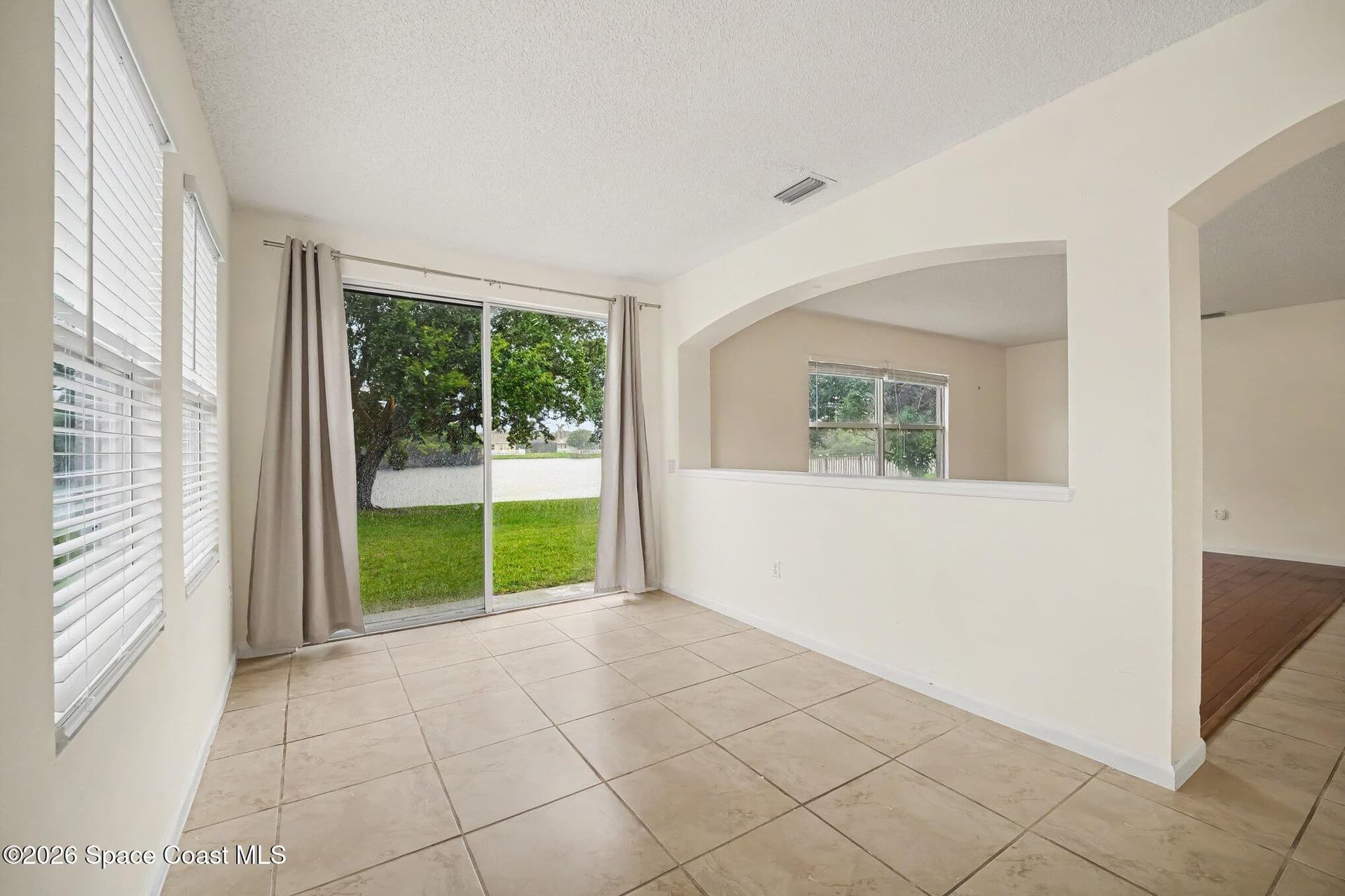 1553 Payette Lane photo 10