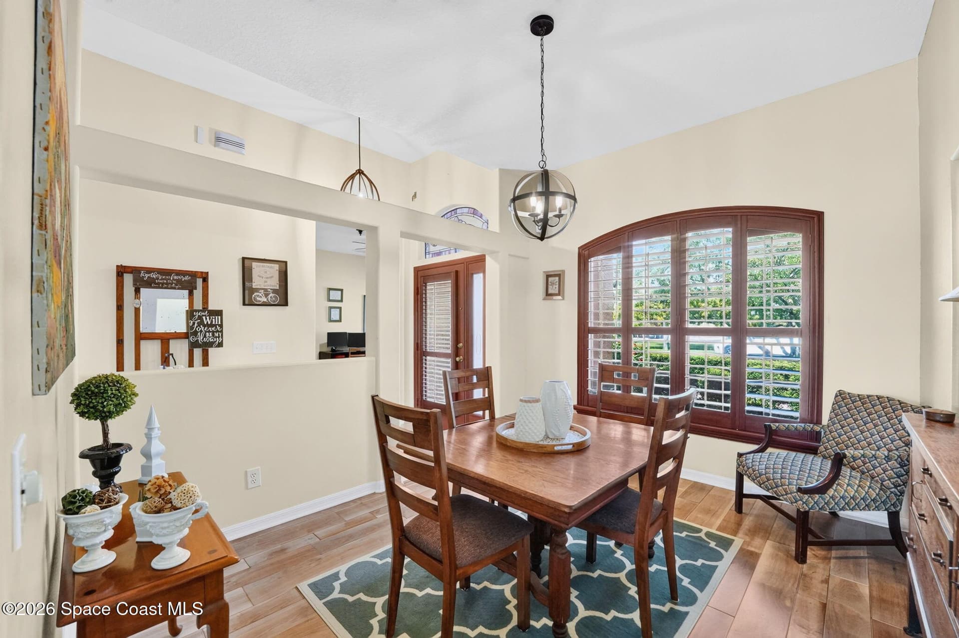 1871 Thesy Drive photo 6