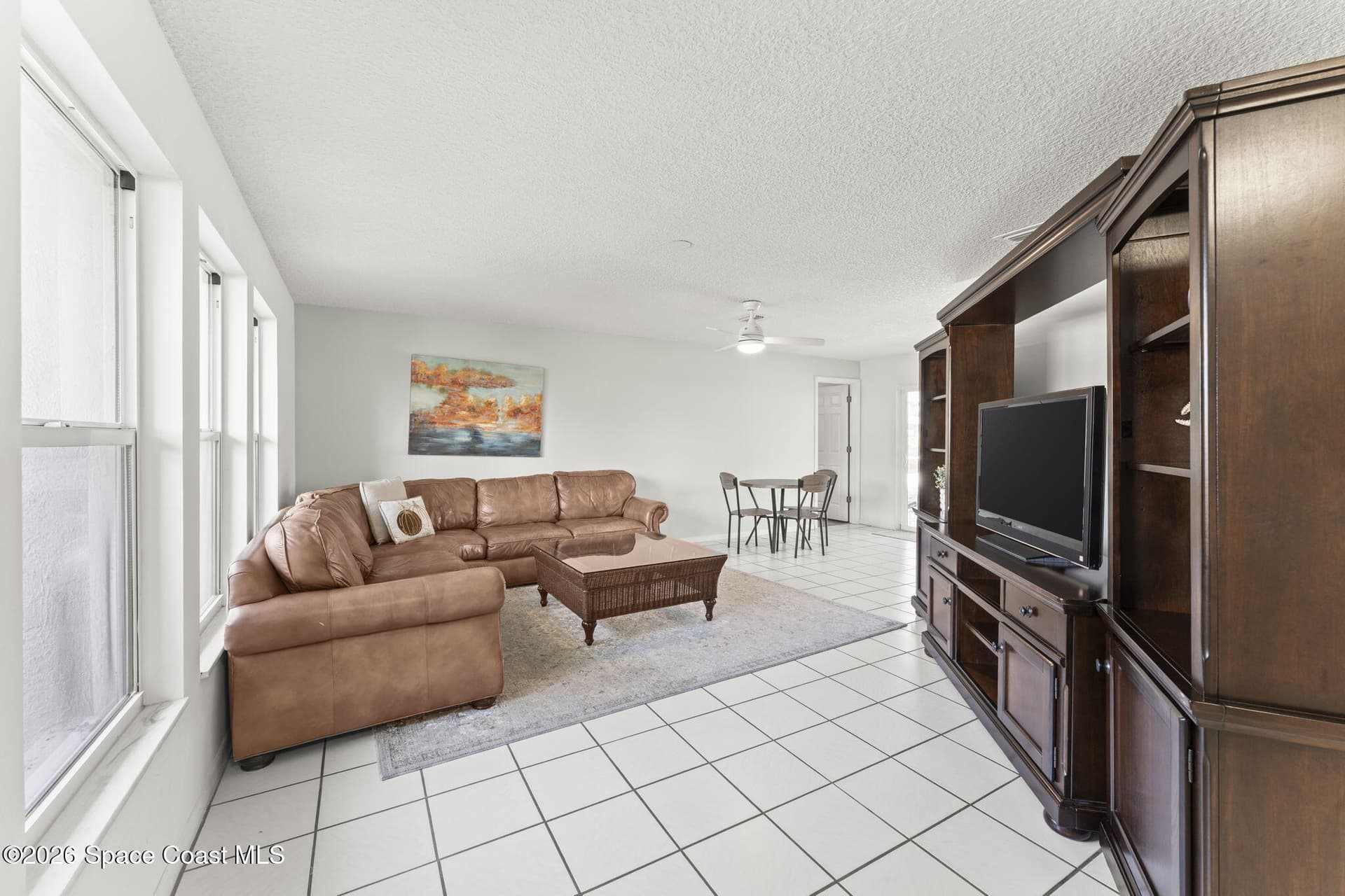 113 Holiday Lane photo 4