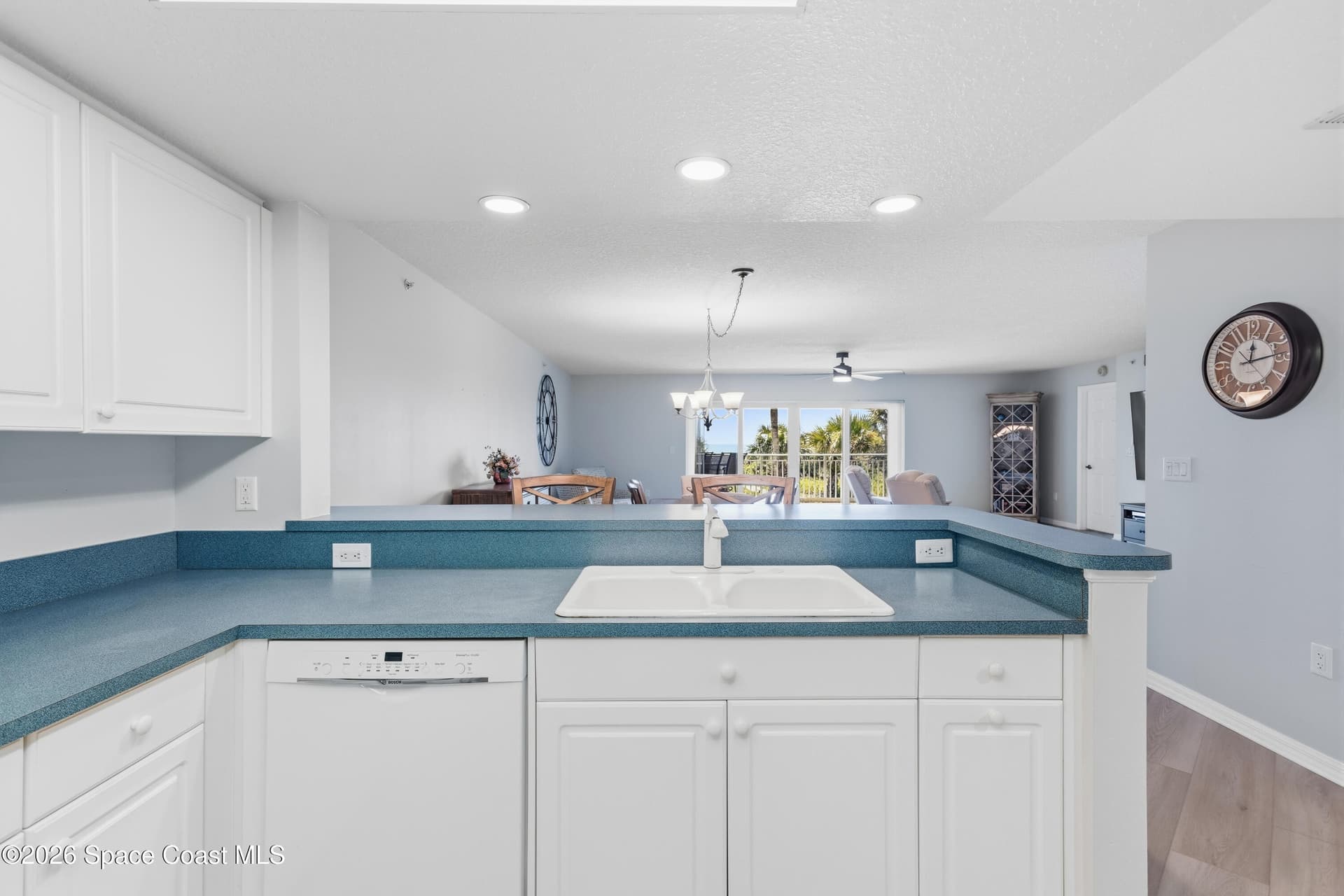 606 Shorewood Drive C206 photo 11