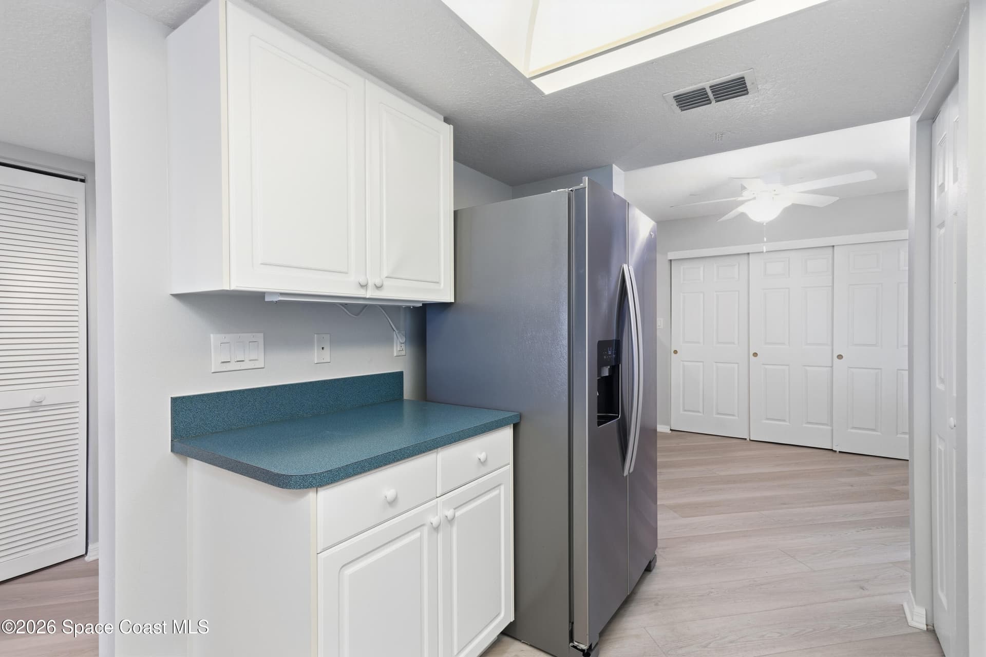 606 Shorewood Drive C206 photo 12