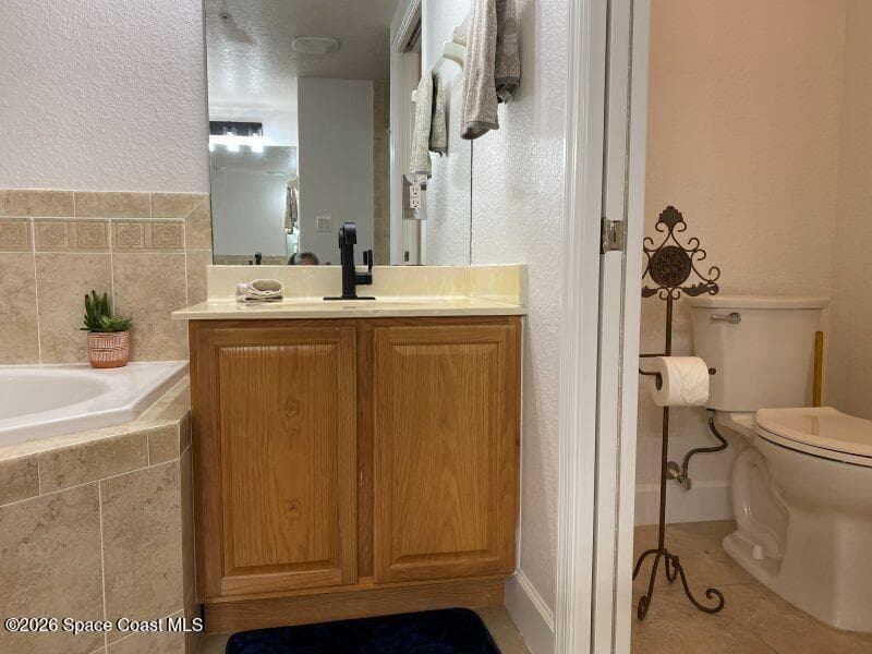 806 Mystic Drive D402 photo 24