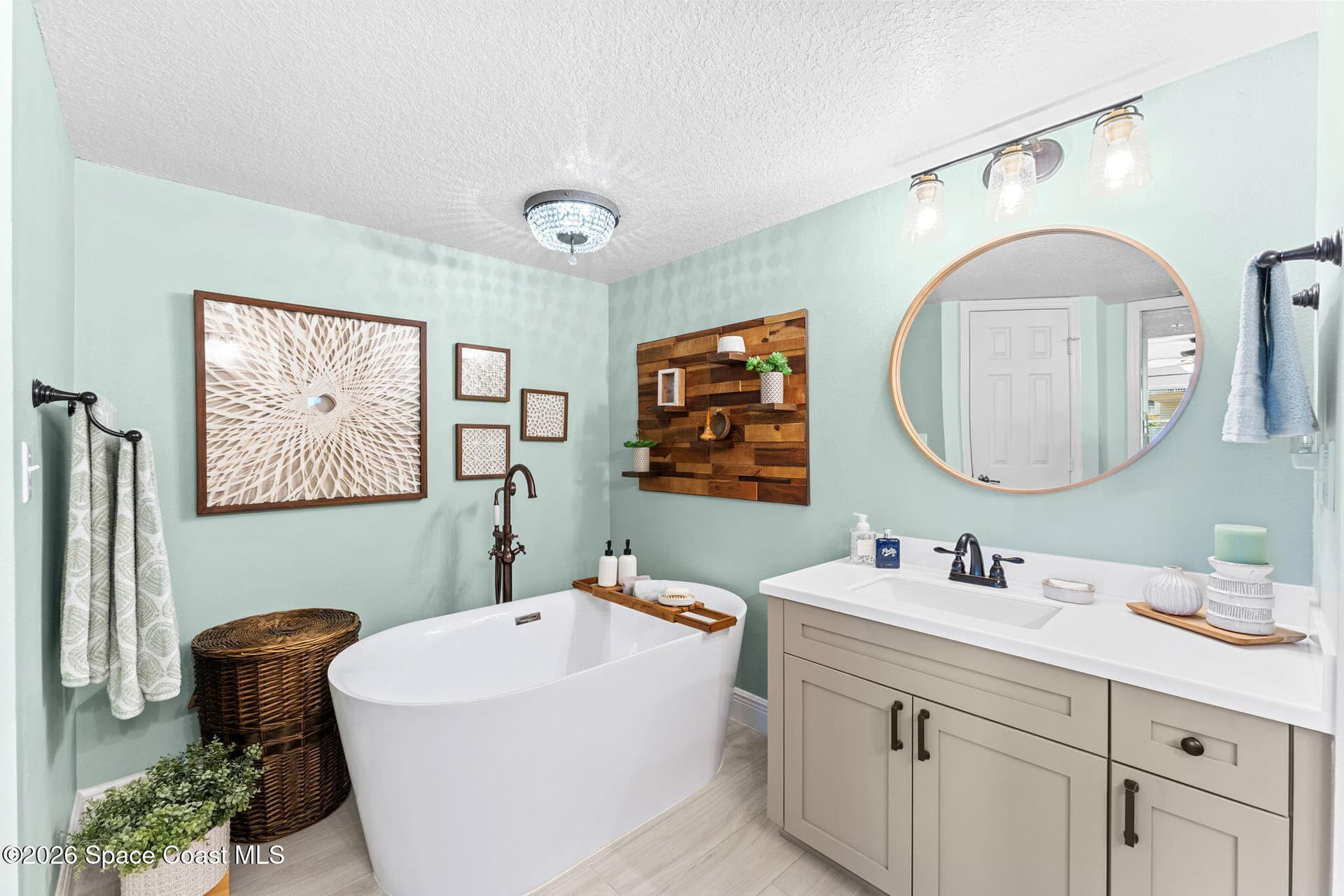601 Shorewood Drive G303 photo 23