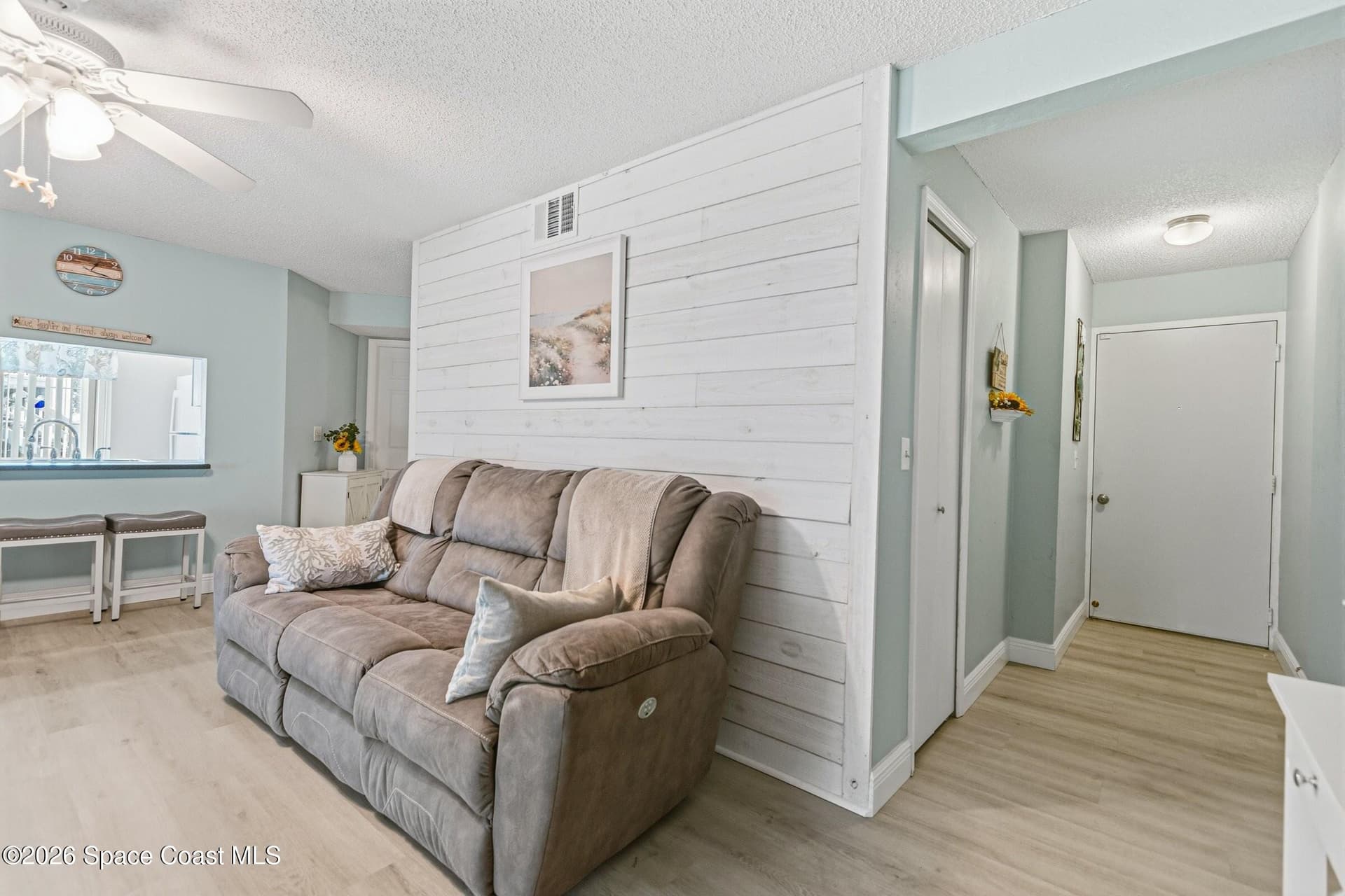 4640 Lake Waterford Way 3-102 photo 7