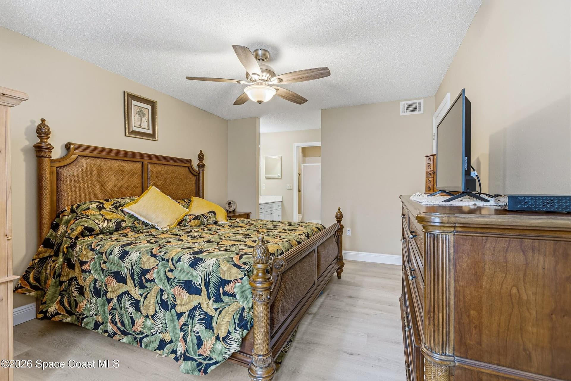 4640 Lake Waterford Way 3-102 photo 16