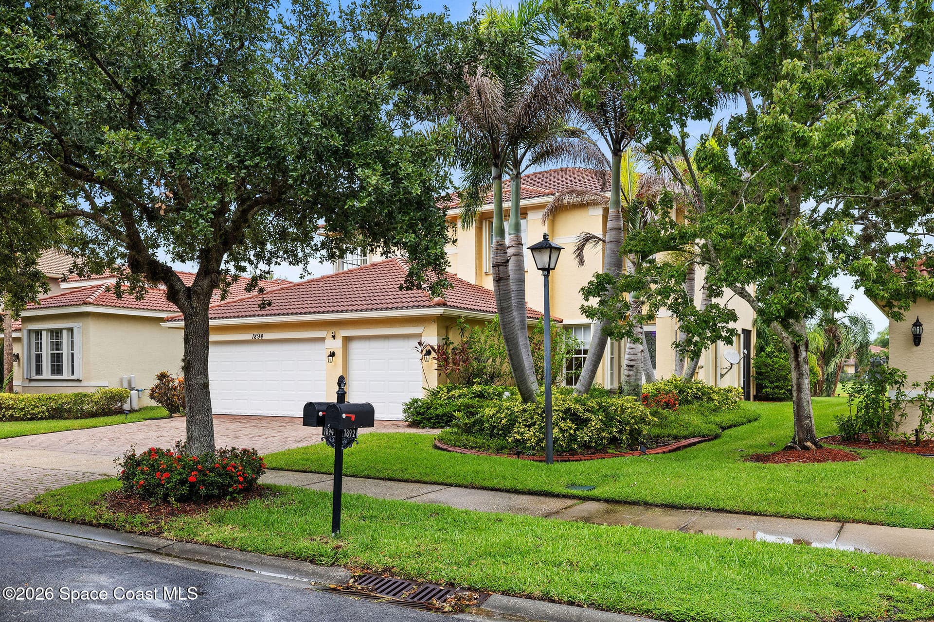 1894 Grey Falcon Circle SW photo 5