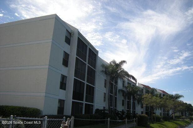 113 Lake Emerald Drive 305 photo 3