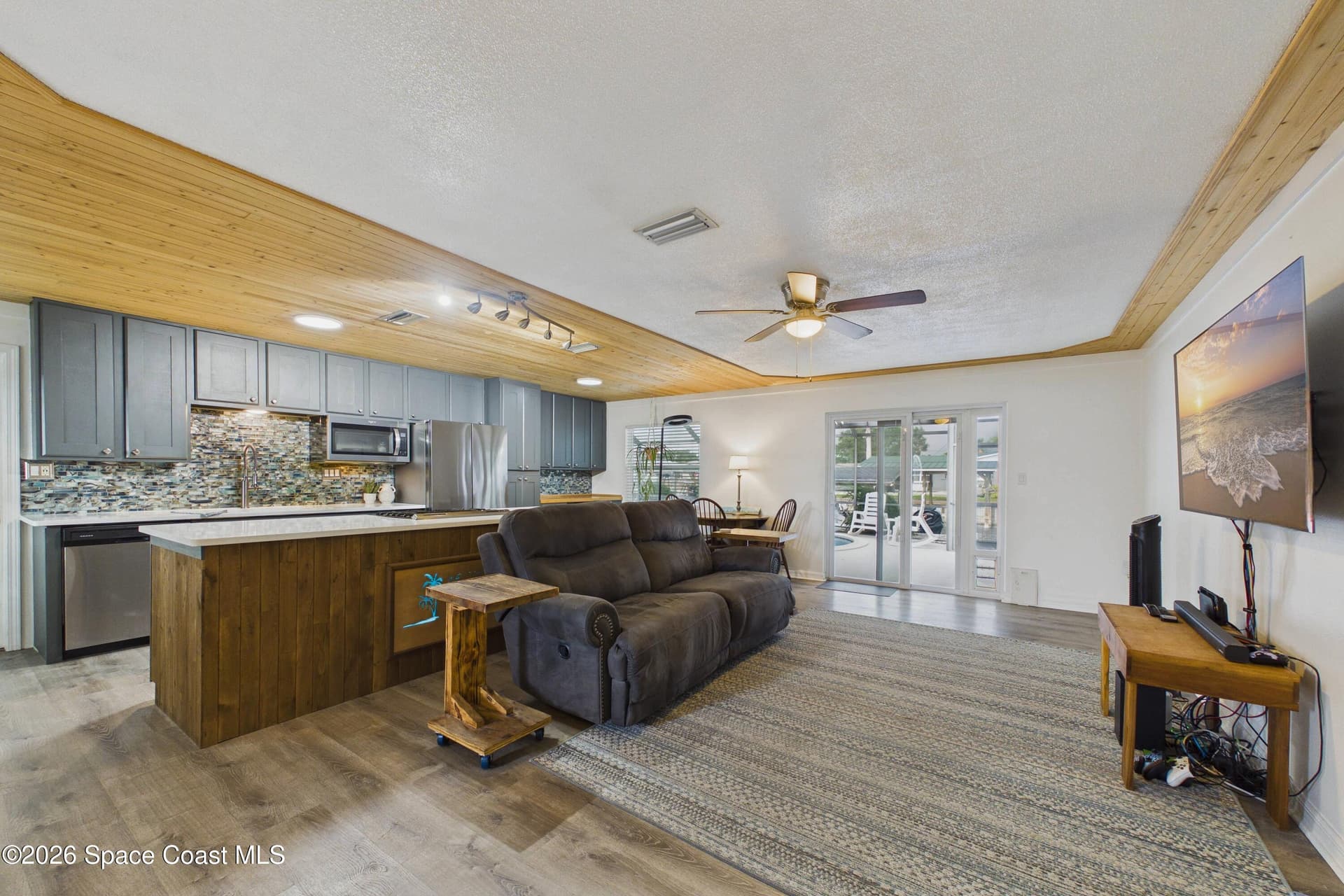 1545 W Coral Court photo 18
